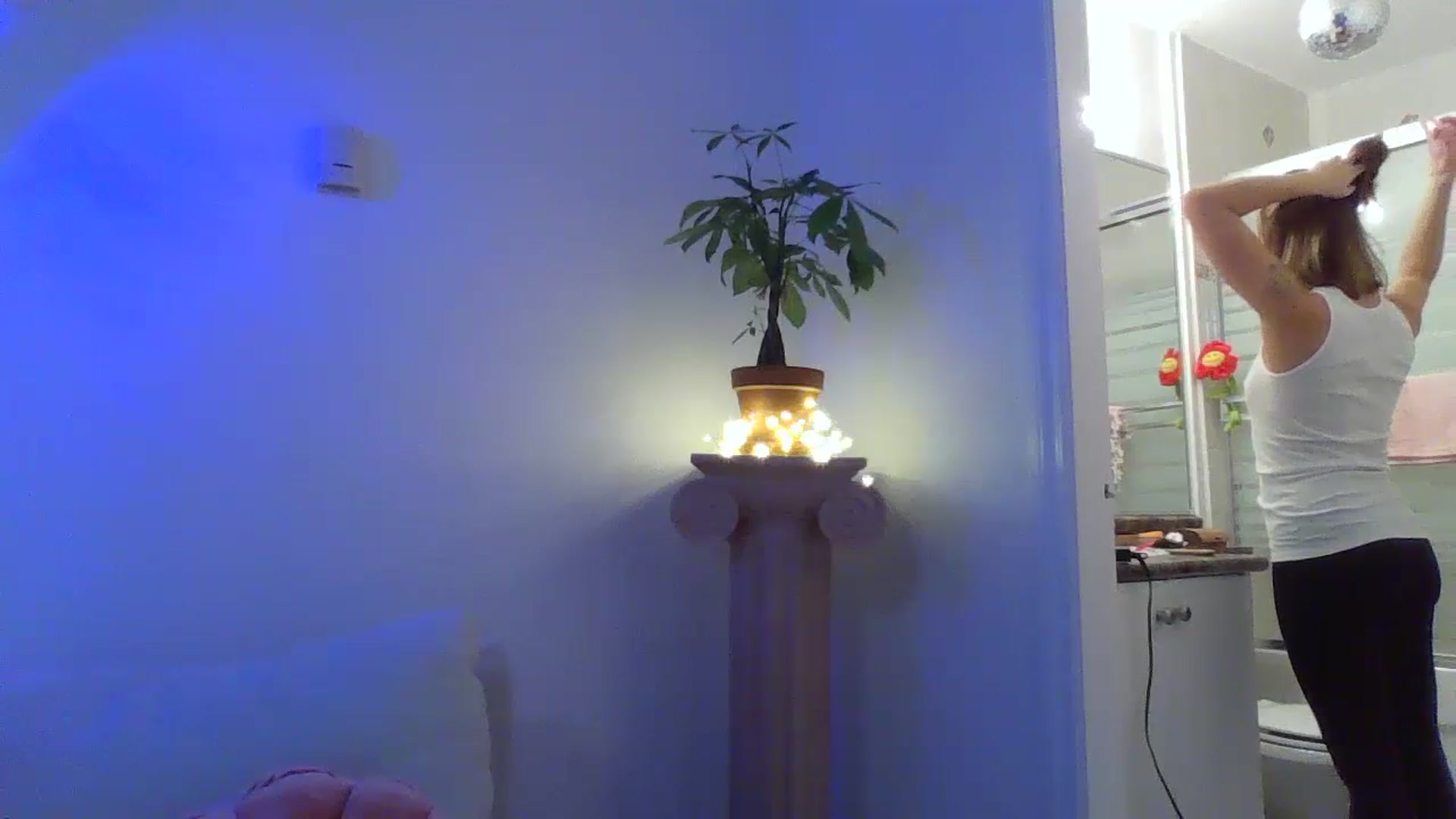 Gallery image thumbnail from CammyCaptain's myfreecams stream on, 01/16/2025, 18:02 image 18 of 20