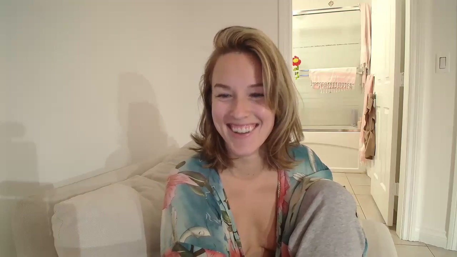 Gallery image thumbnail from CammyCaptain's myfreecams stream on, 01/21/2025, 16:12 image 19 of 20