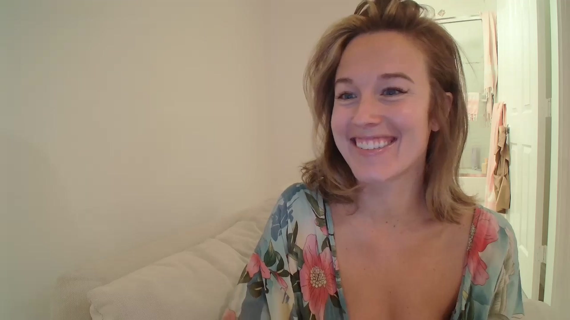 Gallery image thumbnail from CammyCaptain's myfreecams stream on, 01/21/2025, 16:12 image 8 of 20
