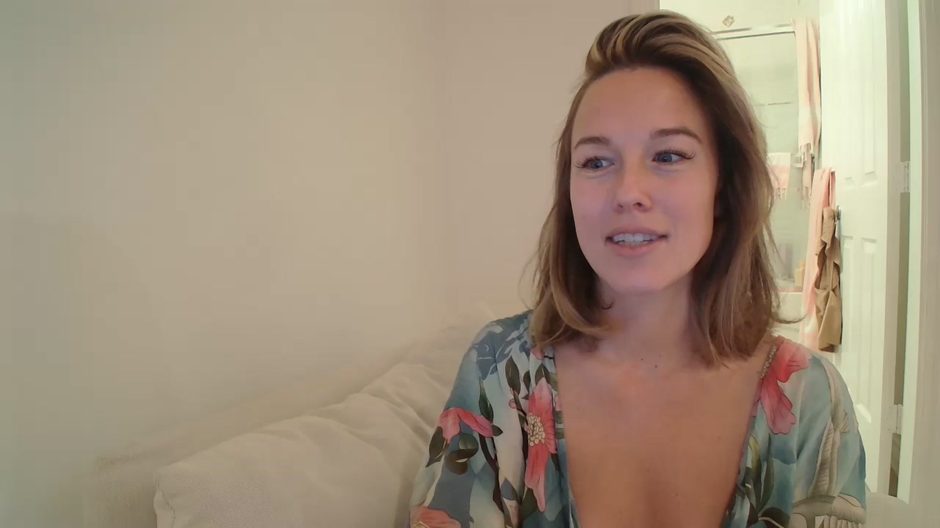 Gallery image thumbnail from CammyCaptain's myfreecams stream on, 01/21/2025, 16:12 image 5 of 20
