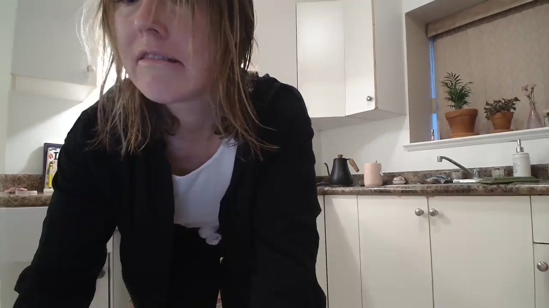 Gallery image thumbnail from CammyCaptain's myfreecams stream on, 01/27/2025, 16:02 image 16 of 20