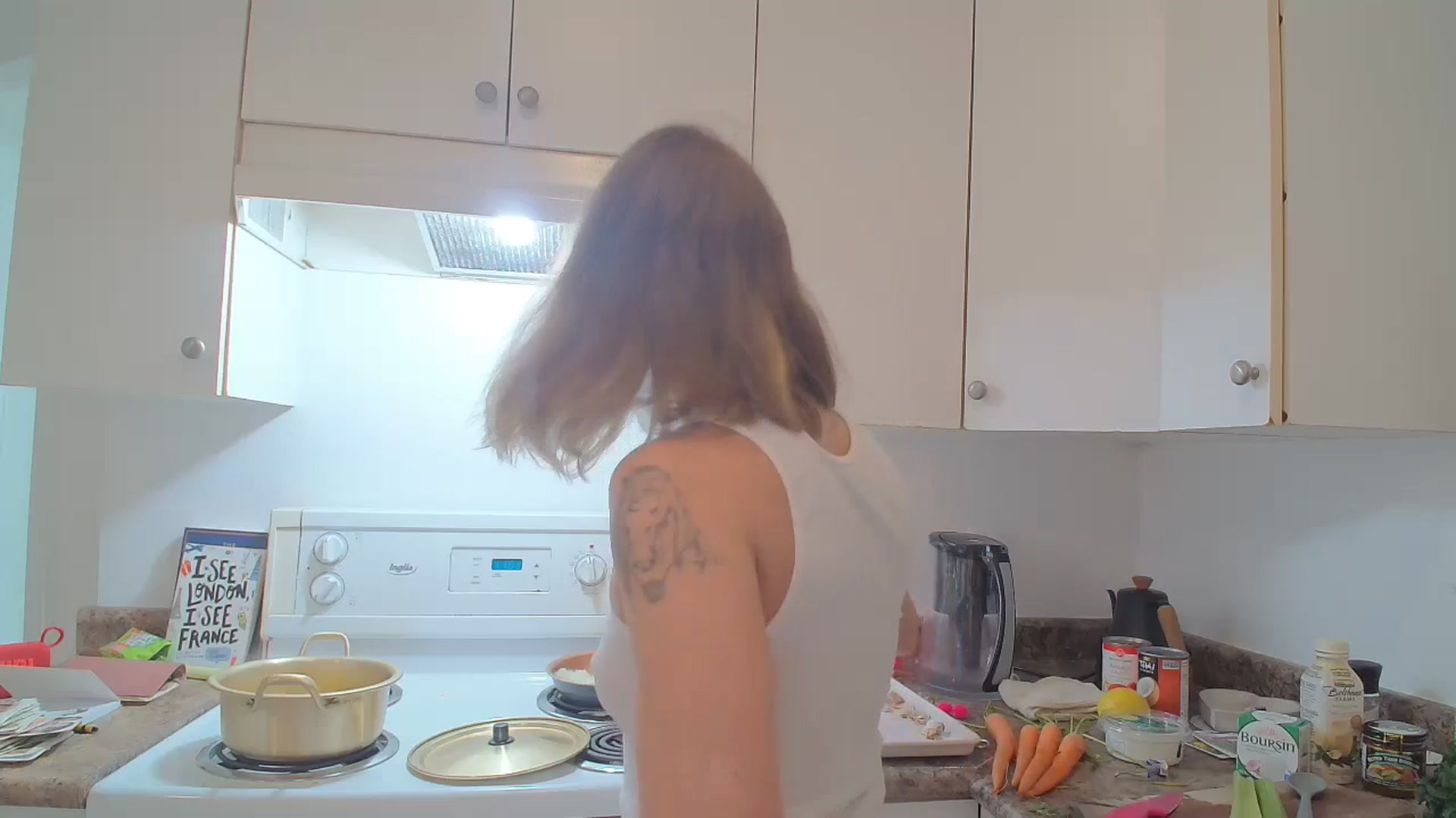 Gallery image thumbnail from CammyCaptain's myfreecams stream on, 01/28/2025, 19:16 image 14 of 20
