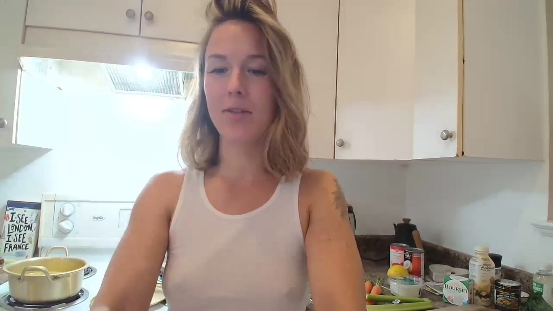 Gallery image thumbnail from CammyCaptain's myfreecams stream on, 01/28/2025, 19:16 image 10 of 20