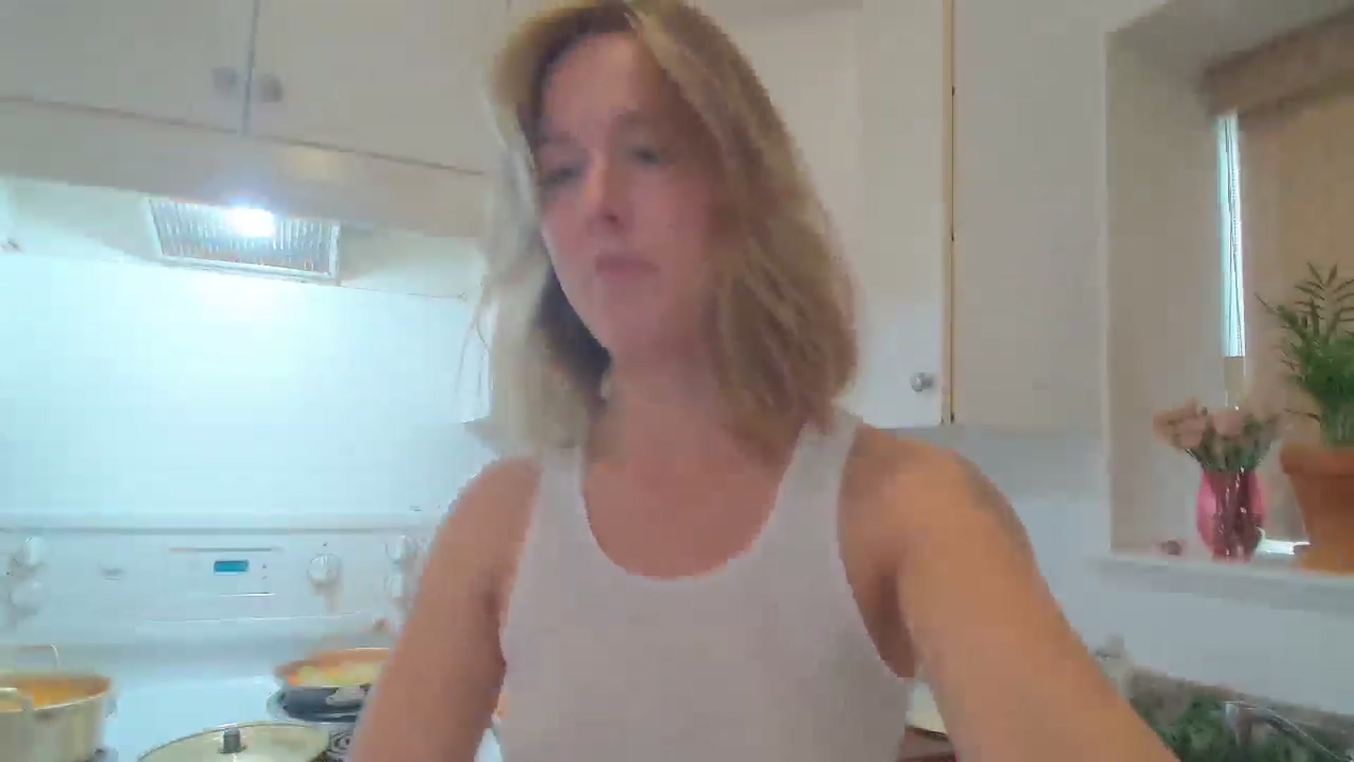 Gallery image thumbnail from CammyCaptain's myfreecams stream on, 01/28/2025, 19:35 image 9 of 20