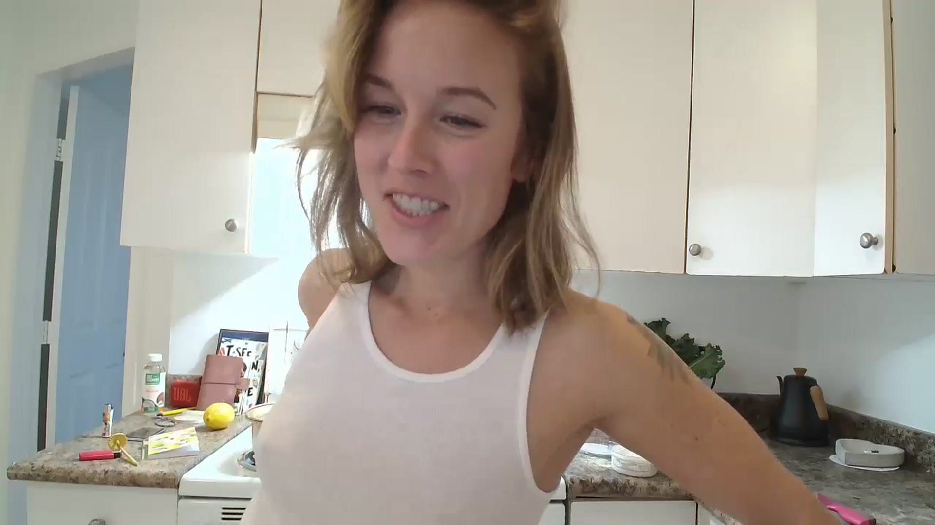 Gallery image thumbnail from CammyCaptain's myfreecams stream on, 01/28/2025, 20:29 image 11 of 20
