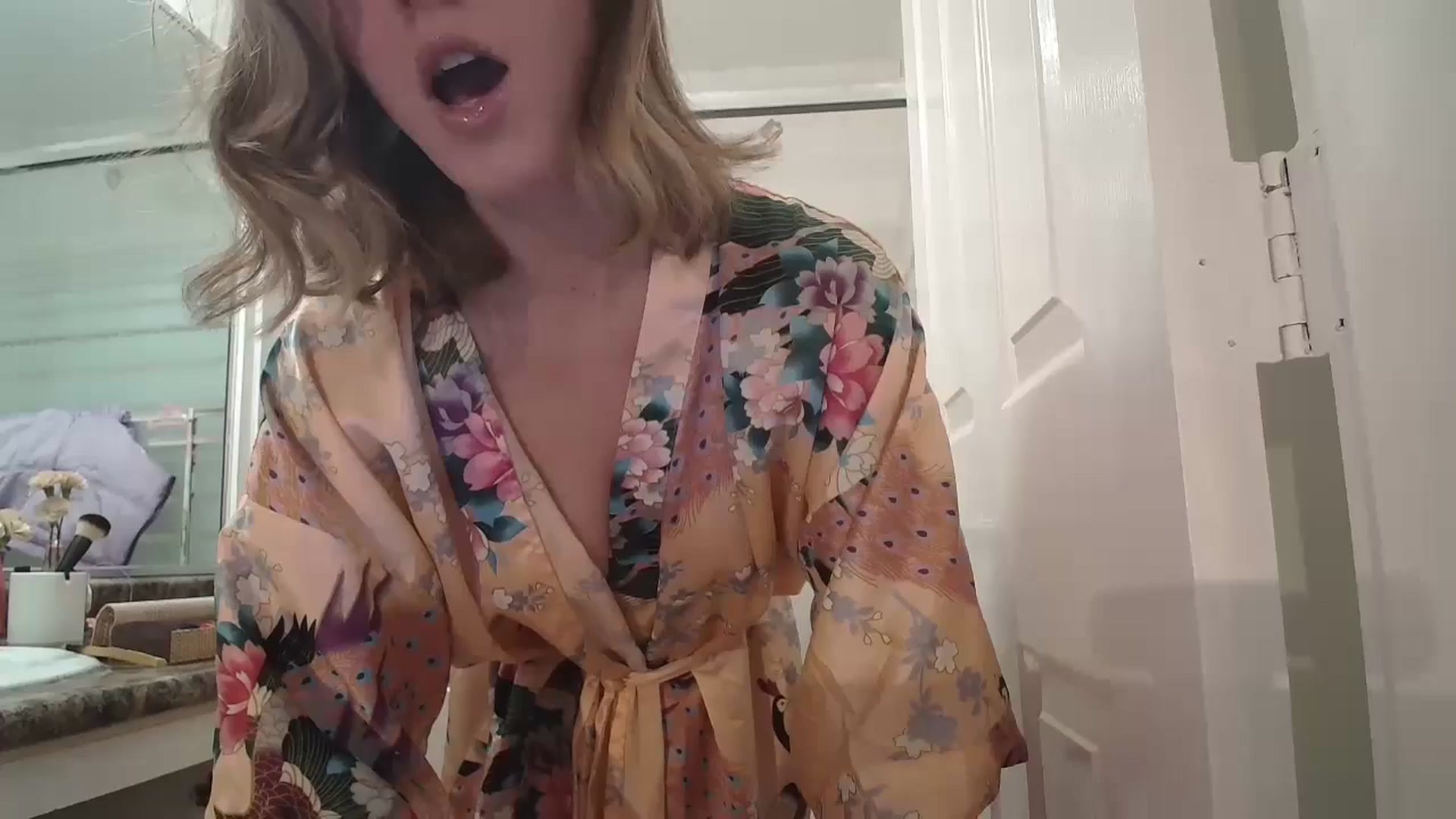 Gallery image thumbnail from CammyCaptain's myfreecams stream on, 02/04/2025, 23:22 image 1 of 20