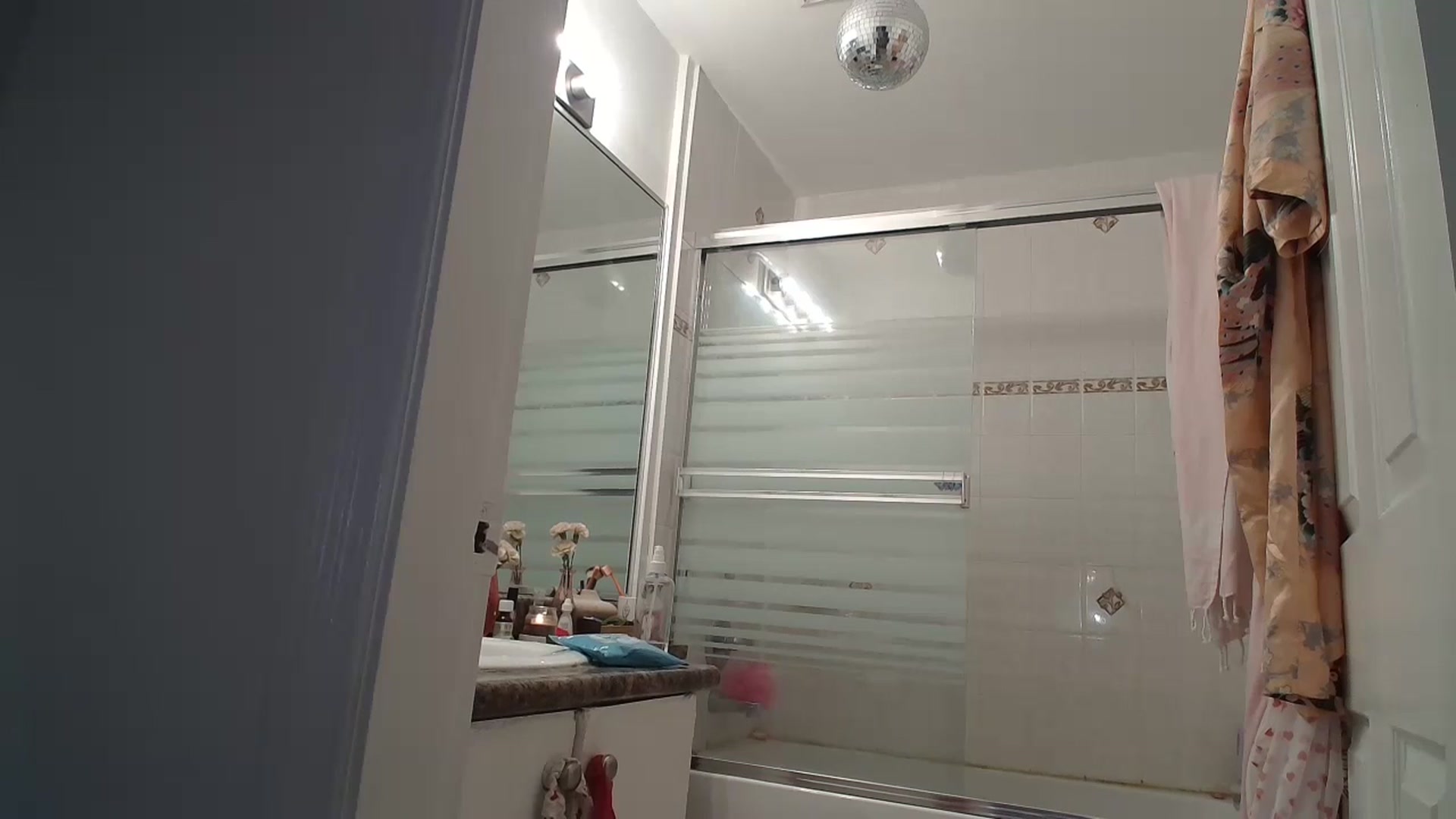 Gallery image thumbnail from CammyCaptain's myfreecams stream on, 02/08/2025, 15:43 image 10 of 20