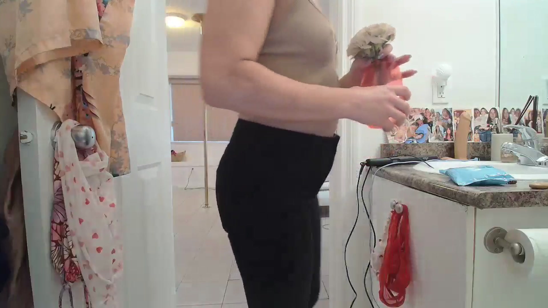 Gallery image thumbnail from CammyCaptain's myfreecams stream on, 02/08/2025, 17:57 image 3 of 20