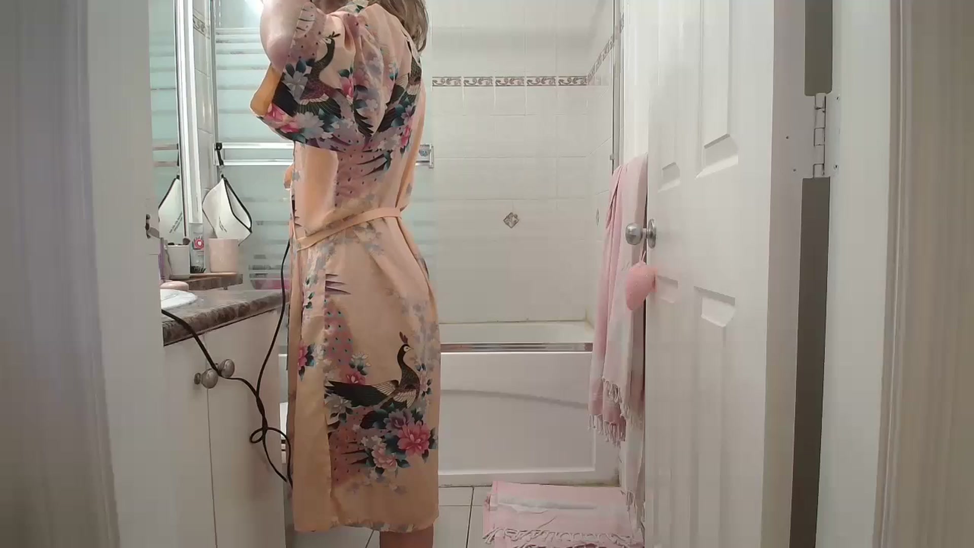 Gallery image thumbnail from CammyCaptain's myfreecams stream on, 02/19/2025, 15:48 image 2 of 20