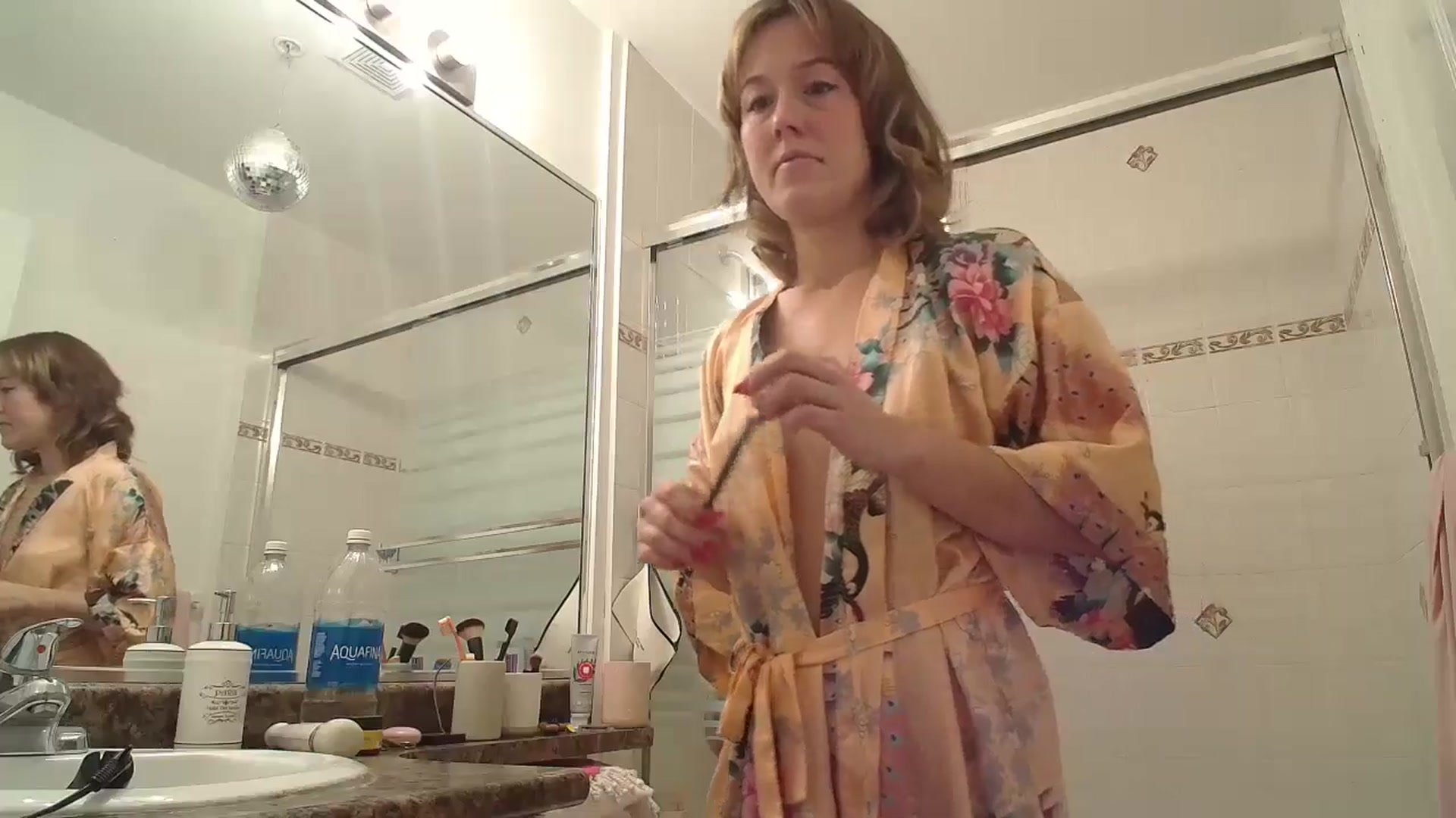 Gallery image thumbnail from CammyCaptain's myfreecams stream on, 02/19/2025, 16:19 image 5 of 20