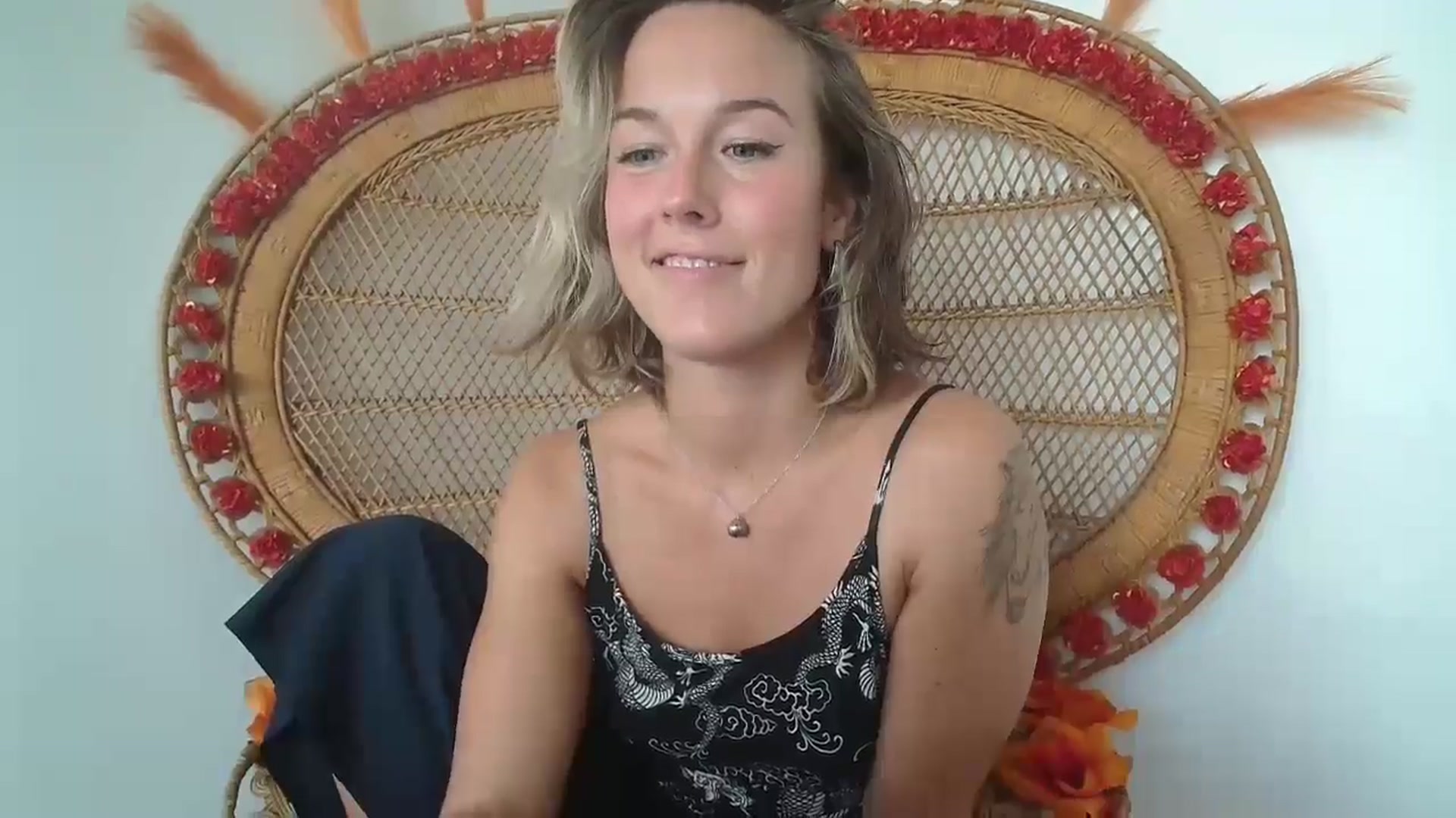Gallery image thumbnail from CammyModel's myfreecams stream on, 08/09/2024, 16:32 image 19 of 20