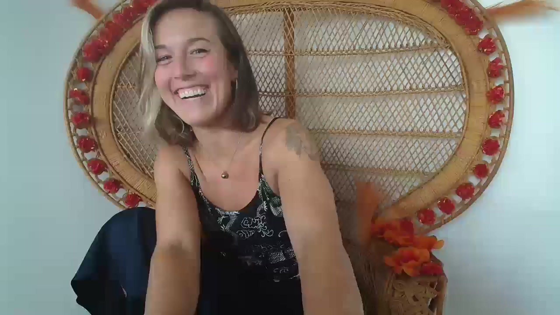Gallery image thumbnail from CammyModel's myfreecams stream on, 08/09/2024, 16:32 image 1 of 20