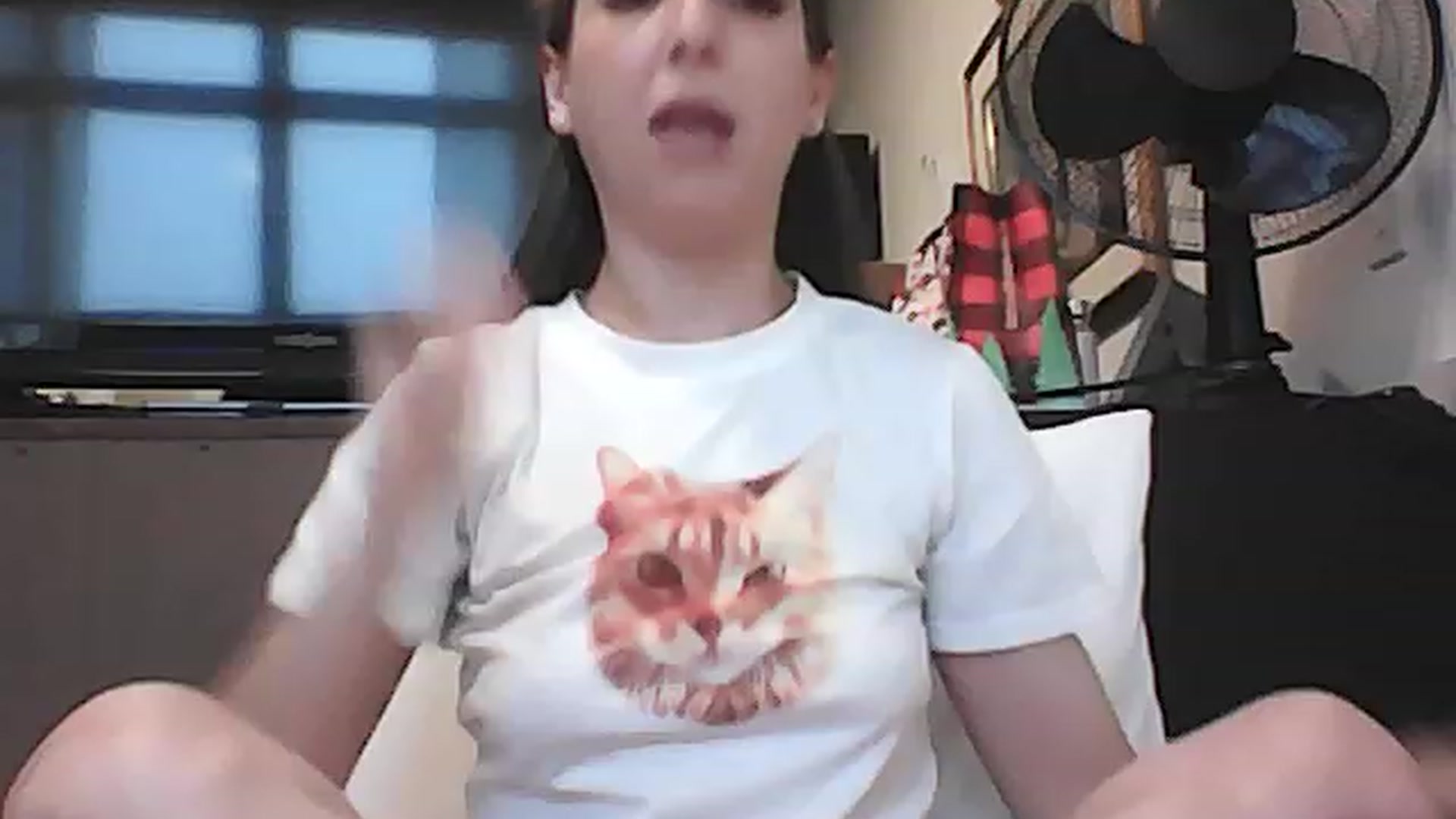 Gallery image thumbnail from CanadaBunny's myfreecams stream on, 12/31/2022, 18:20 image 7 of 20