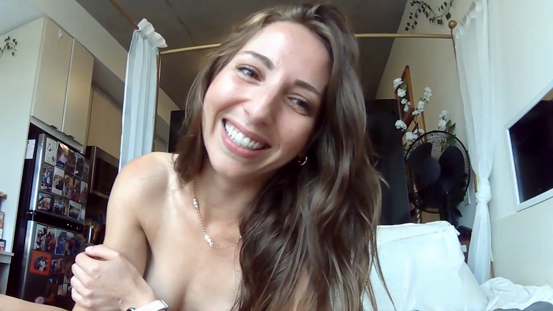 Gallery image thumbnail from CanadaBunny's myfreecams stream on, 07/03/2023, 18:48 image 15 of 20