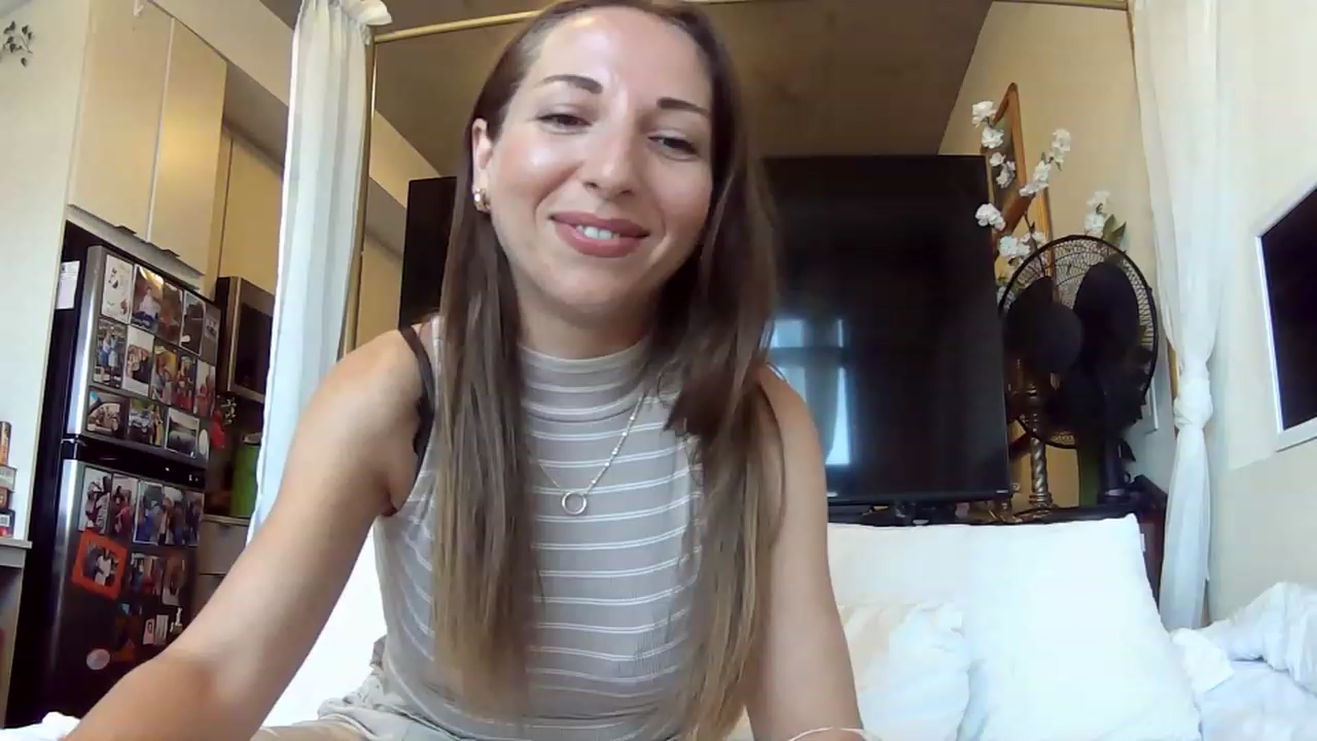 Gallery image thumbnail from CanadaBunny's myfreecams stream on, 07/19/2023, 16:24 image 2 of 20