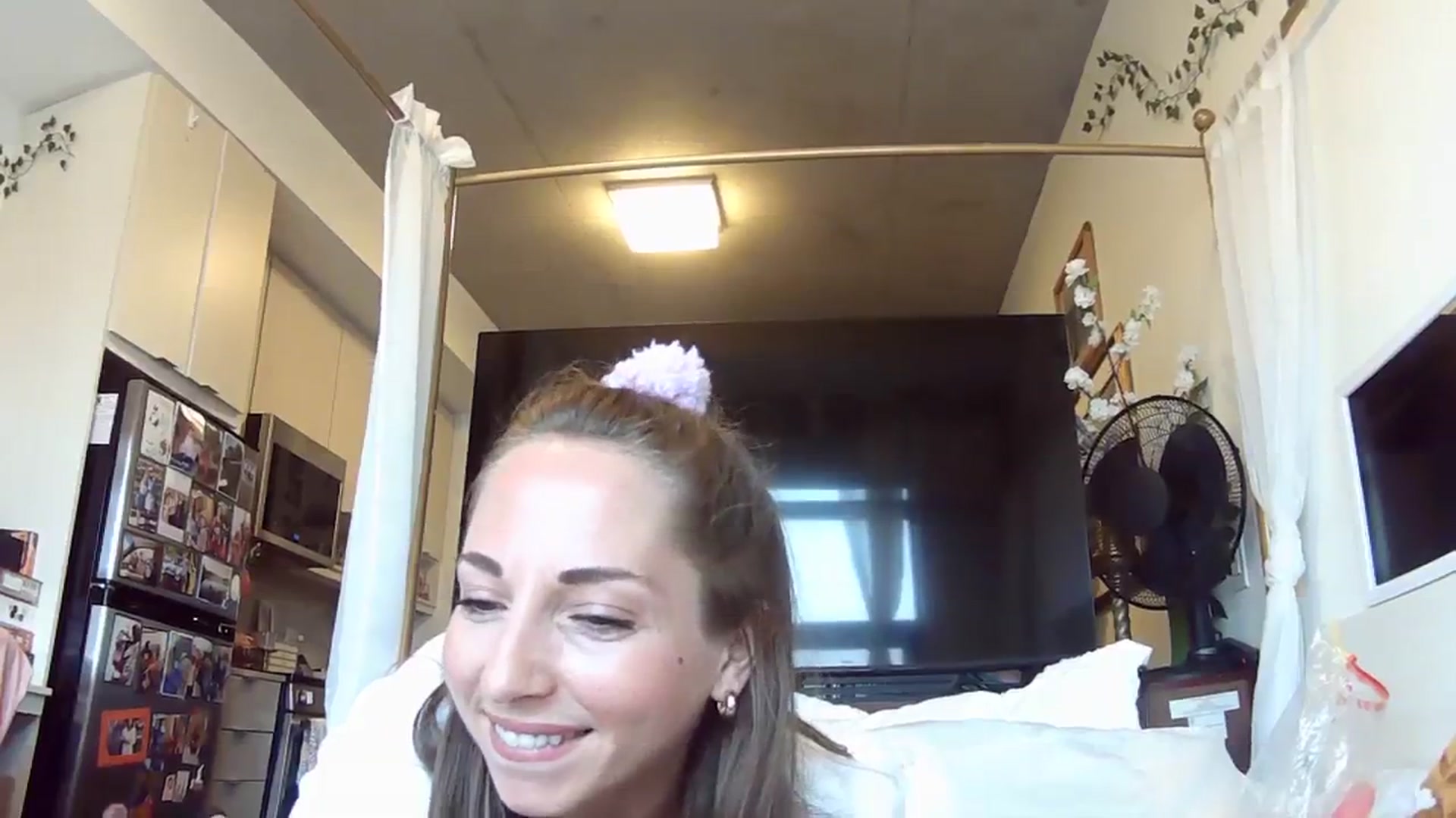 Gallery image thumbnail from CanadaBunny's myfreecams stream on, 07/26/2023, 13:17 image 18 of 20
