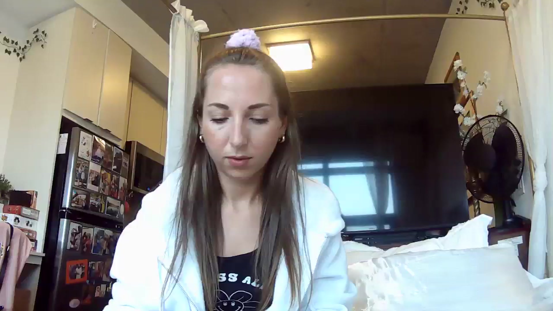 Gallery image thumbnail from CanadaBunny's myfreecams stream on, 07/26/2023, 13:17 image 1 of 20