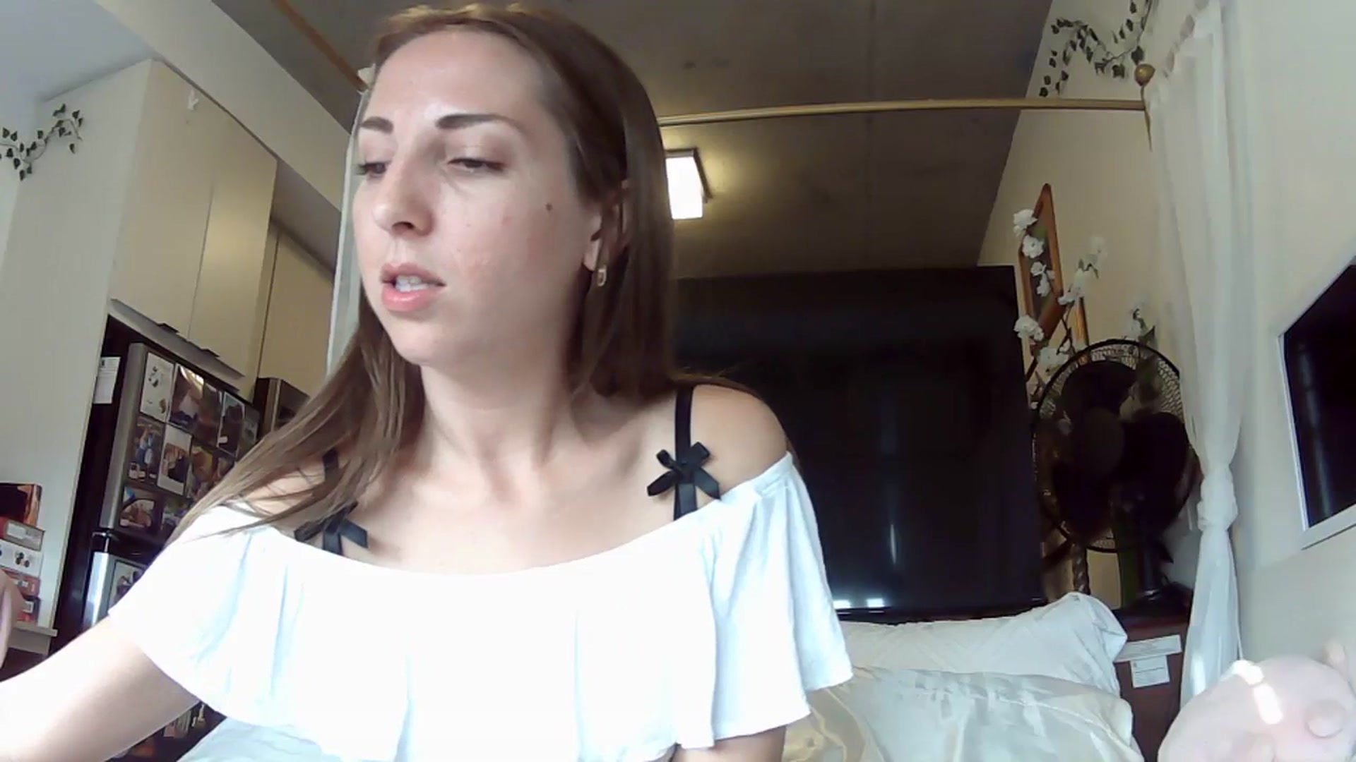 Gallery image thumbnail from CanadaBunny's myfreecams stream on, 08/02/2023, 21:31 image 7 of 20