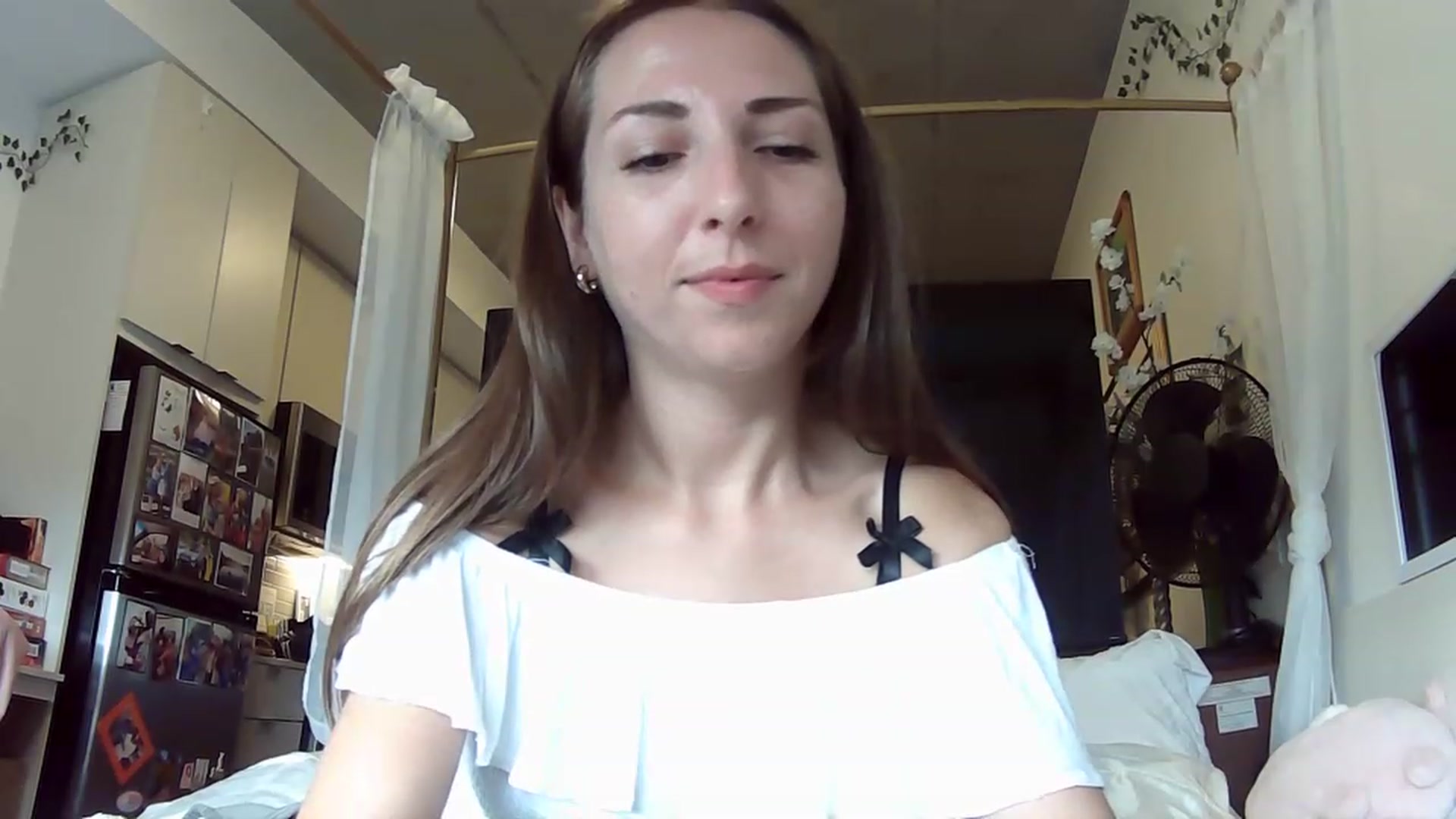 Gallery image thumbnail from CanadaBunny's myfreecams stream on, 08/02/2023, 21:45 image 19 of 20