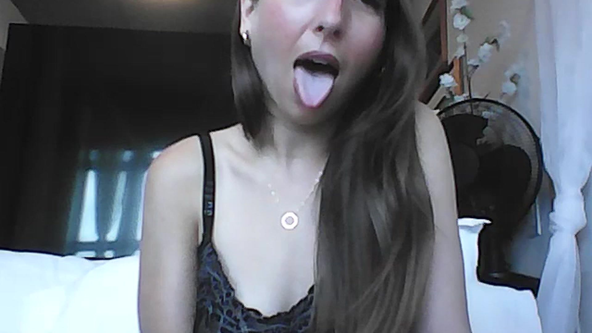 Gallery image thumbnail from CanadaBunny's myfreecams stream on, 08/16/2023, 15:43 image 16 of 20