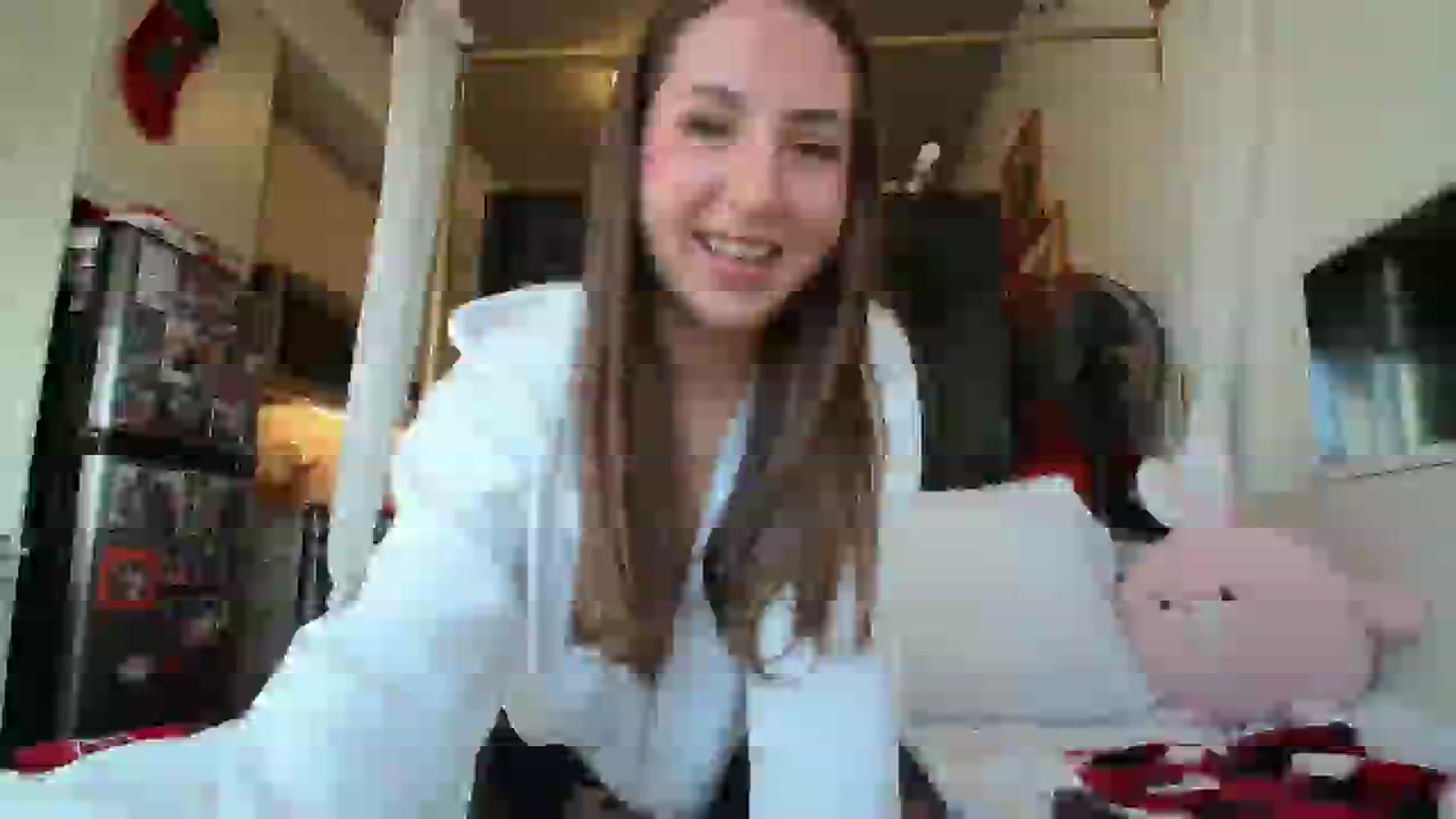 Gallery image thumbnail from CanadaBunny's myfreecams stream on, 12/20/2023, 18:39 image 18 of 20