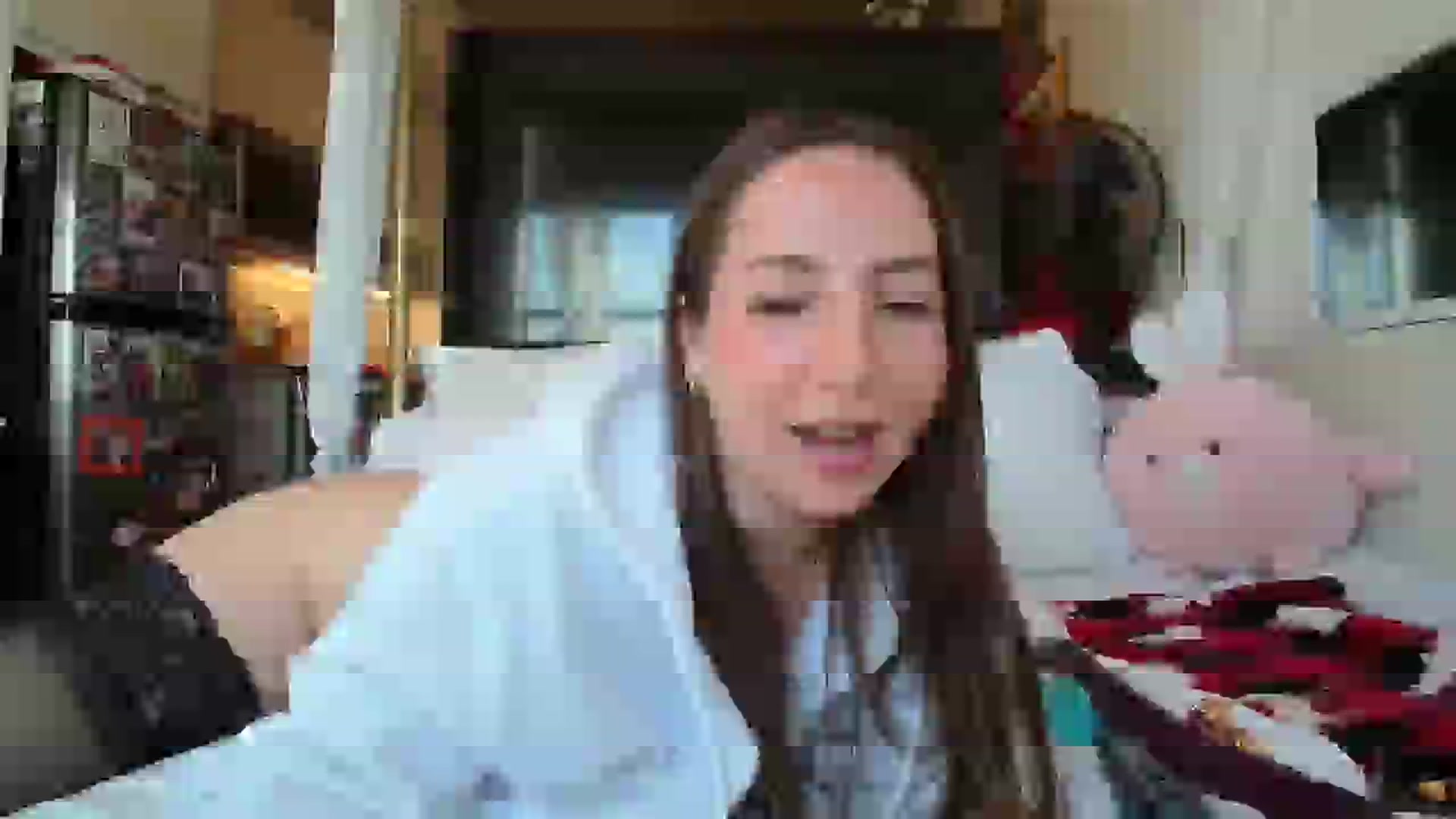 Gallery image thumbnail from CanadaBunny's myfreecams stream on, 12/20/2023, 18:39 image 12 of 20