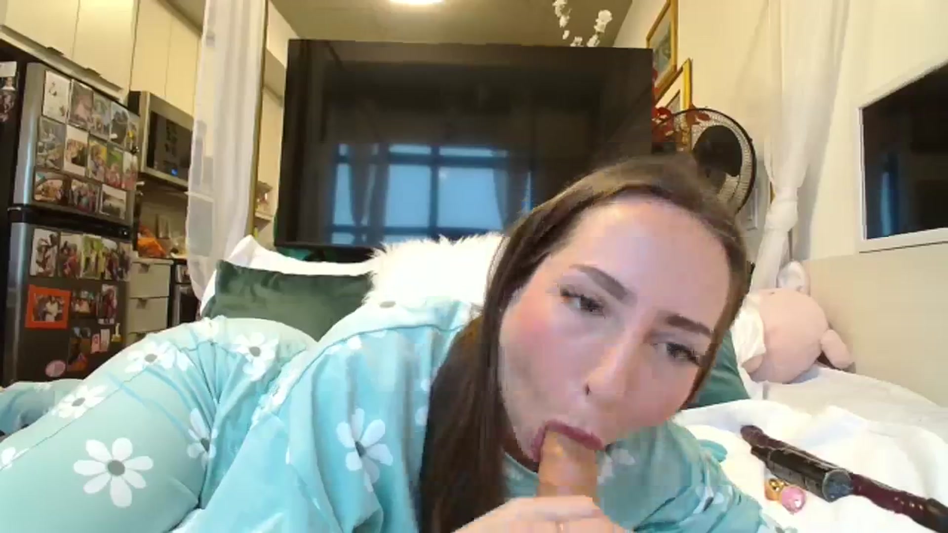 Gallery image thumbnail from CanadaBunny's myfreecams stream on, 12/27/2023, 16:07 image 2 of 20