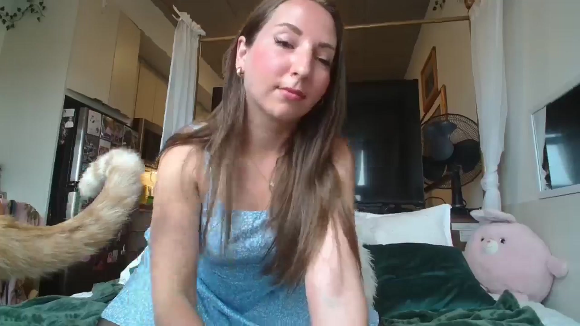 Gallery image thumbnail from CanadaBunny's myfreecams stream on, 06/05/2024, 20:01 image 8 of 20