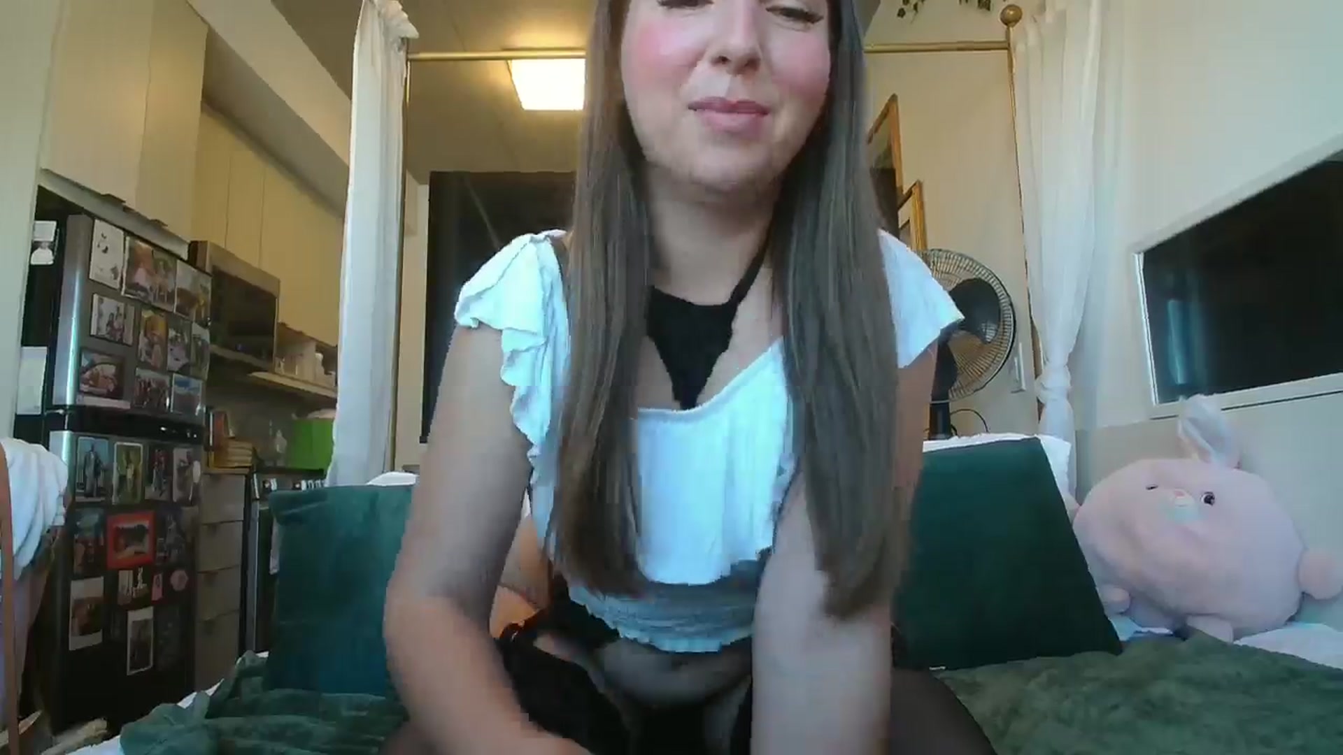 Gallery image thumbnail from CanadaBunny's myfreecams stream on, 10/02/2024, 13:56 image 18 of 20