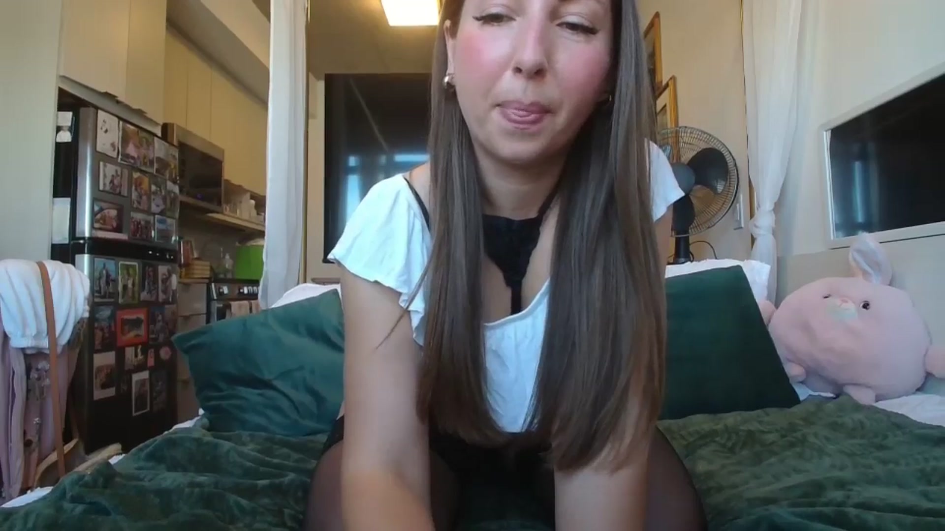 Gallery image thumbnail from CanadaBunny's myfreecams stream on, 10/02/2024, 14:29 image 8 of 20