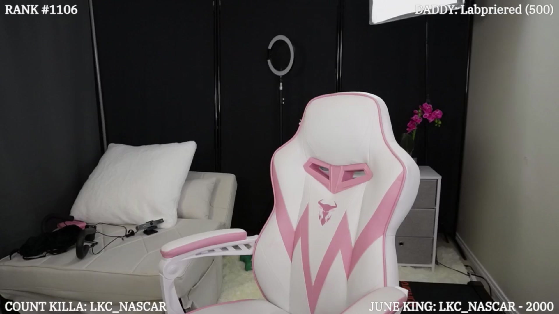 Gallery image thumbnail from CanadianLexi's myfreecams stream on, 06/06/2024, 18:41 image 12 of 20