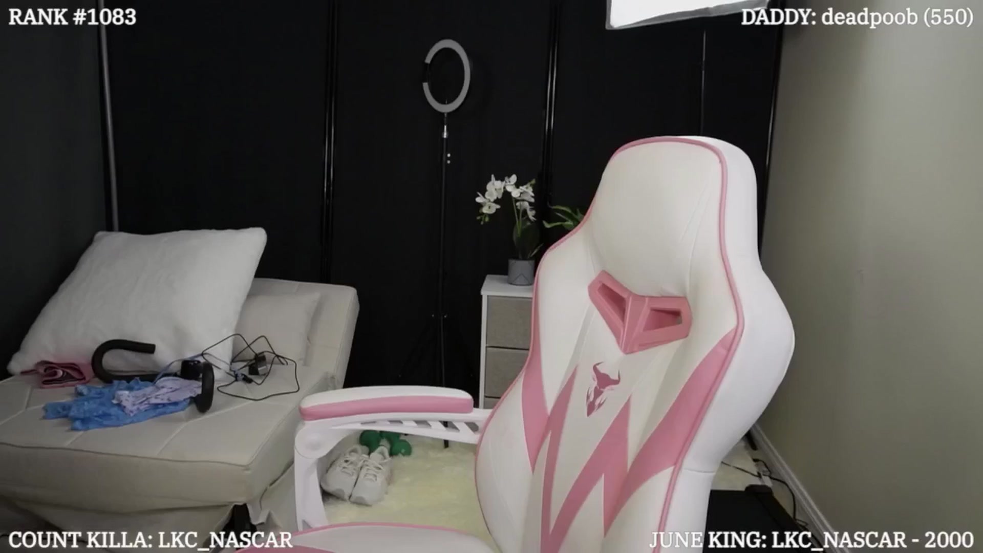 Gallery image thumbnail from CanadianLexi's myfreecams stream on, 06/08/2024, 02:50 image 3 of 20