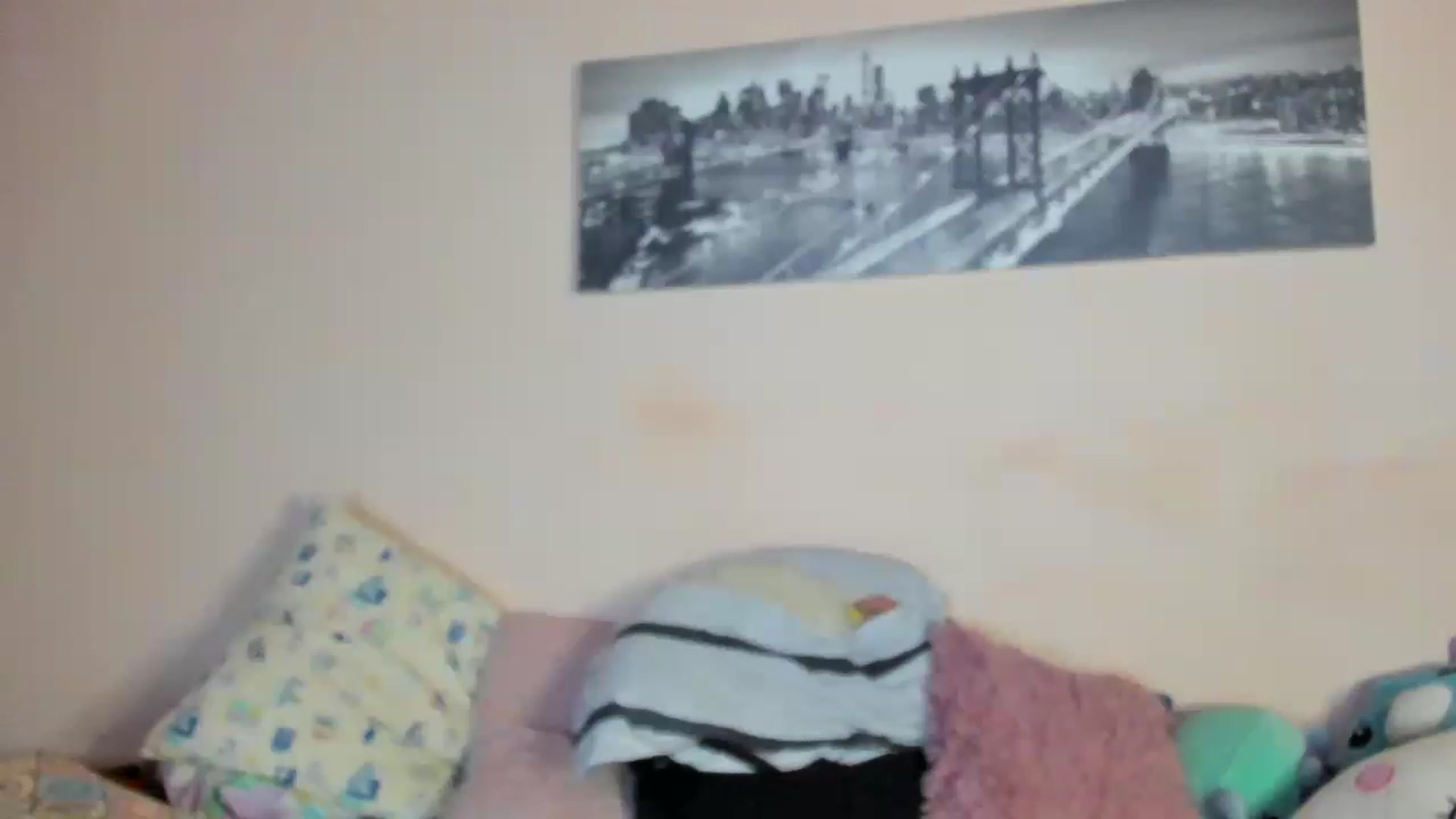 Gallery image thumbnail from Canbe_fun's myfreecams stream on, 11/15/2022, 16:53 image 10 of 20