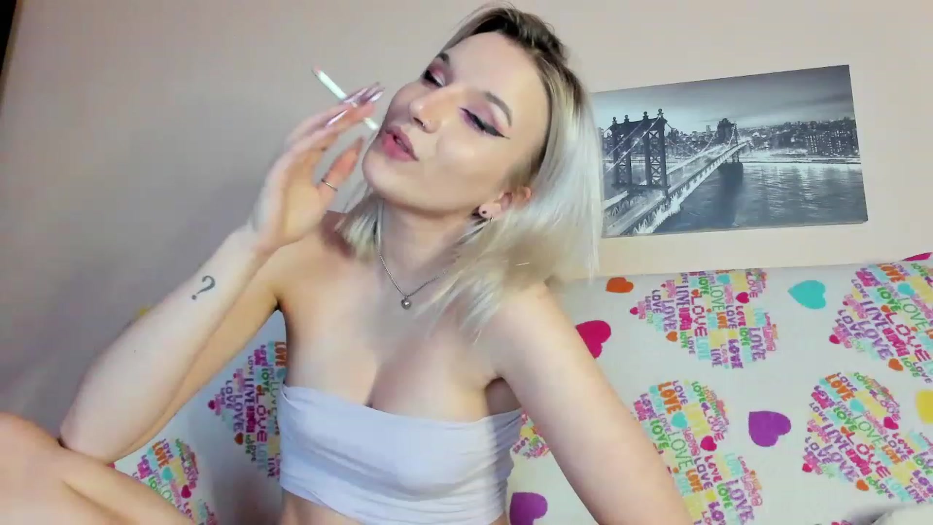 Gallery image thumbnail from Canbe_fun's myfreecams stream on, 11/23/2022, 02:22 image 7 of 20