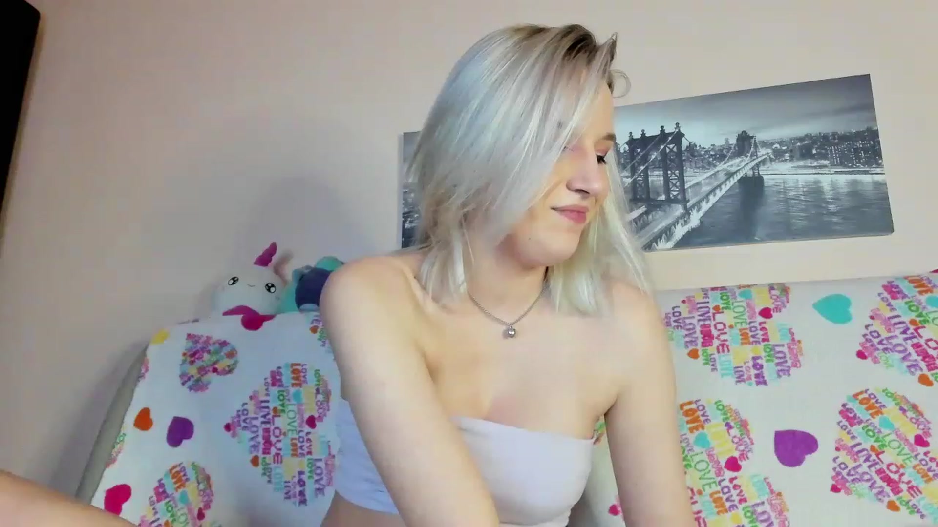 Gallery image thumbnail from Canbe_fun's myfreecams stream on, 11/23/2022, 02:22 image 5 of 20