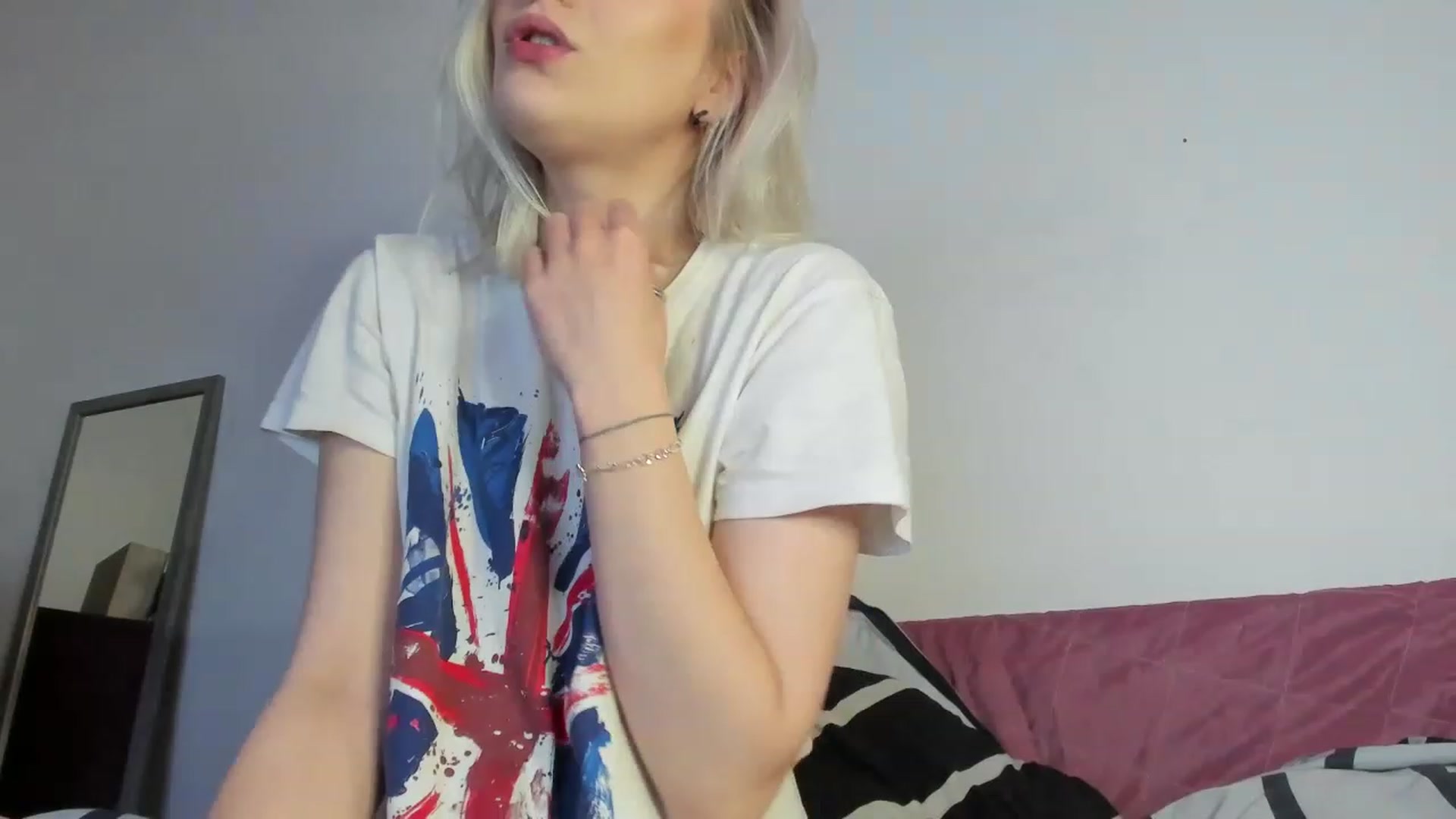 Gallery image thumbnail from Canbe_fun's myfreecams stream on, 11/30/2022, 21:04 image 3 of 20