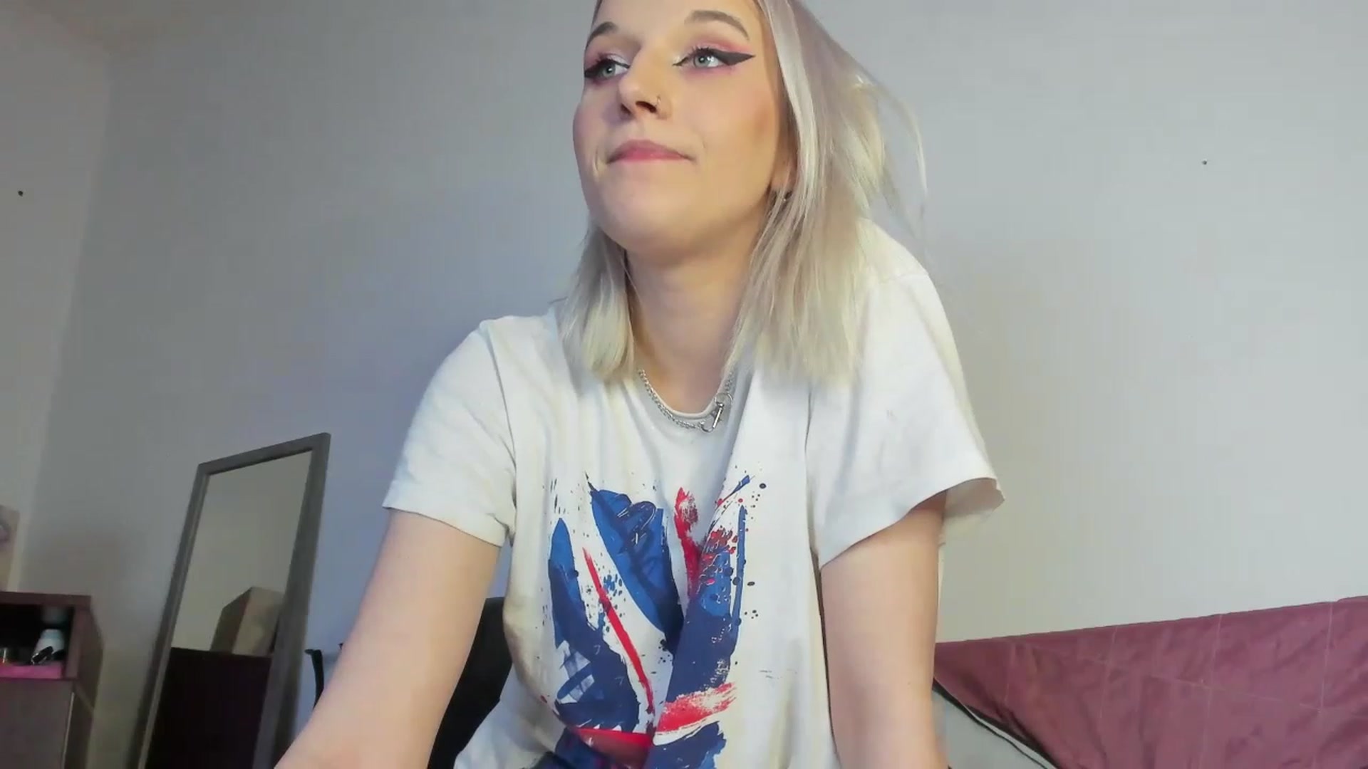 Gallery image thumbnail from Canbe_fun's myfreecams stream on, 11/29/2022, 14:42 image 16 of 20