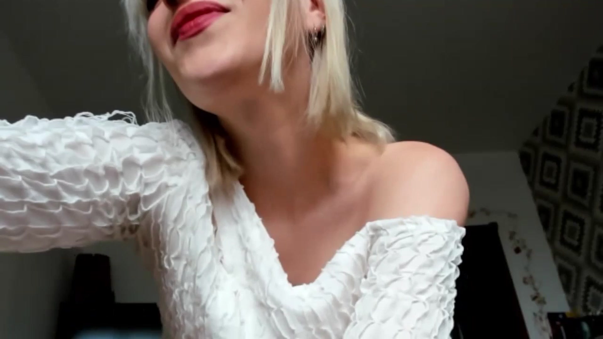 Gallery image thumbnail from Canbe_fun's myfreecams stream on, 01/07/2025, 12:44 image 13 of 20