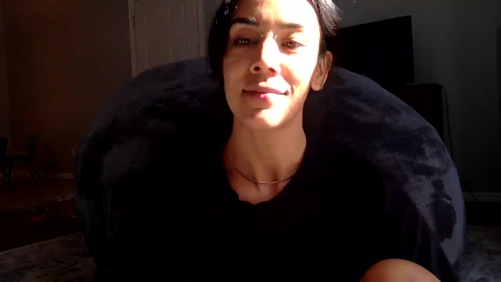 Gallery image thumbnail from Cancerousxo's myfreecams stream on, 10/28/2025, 19:21 image 5 of 20