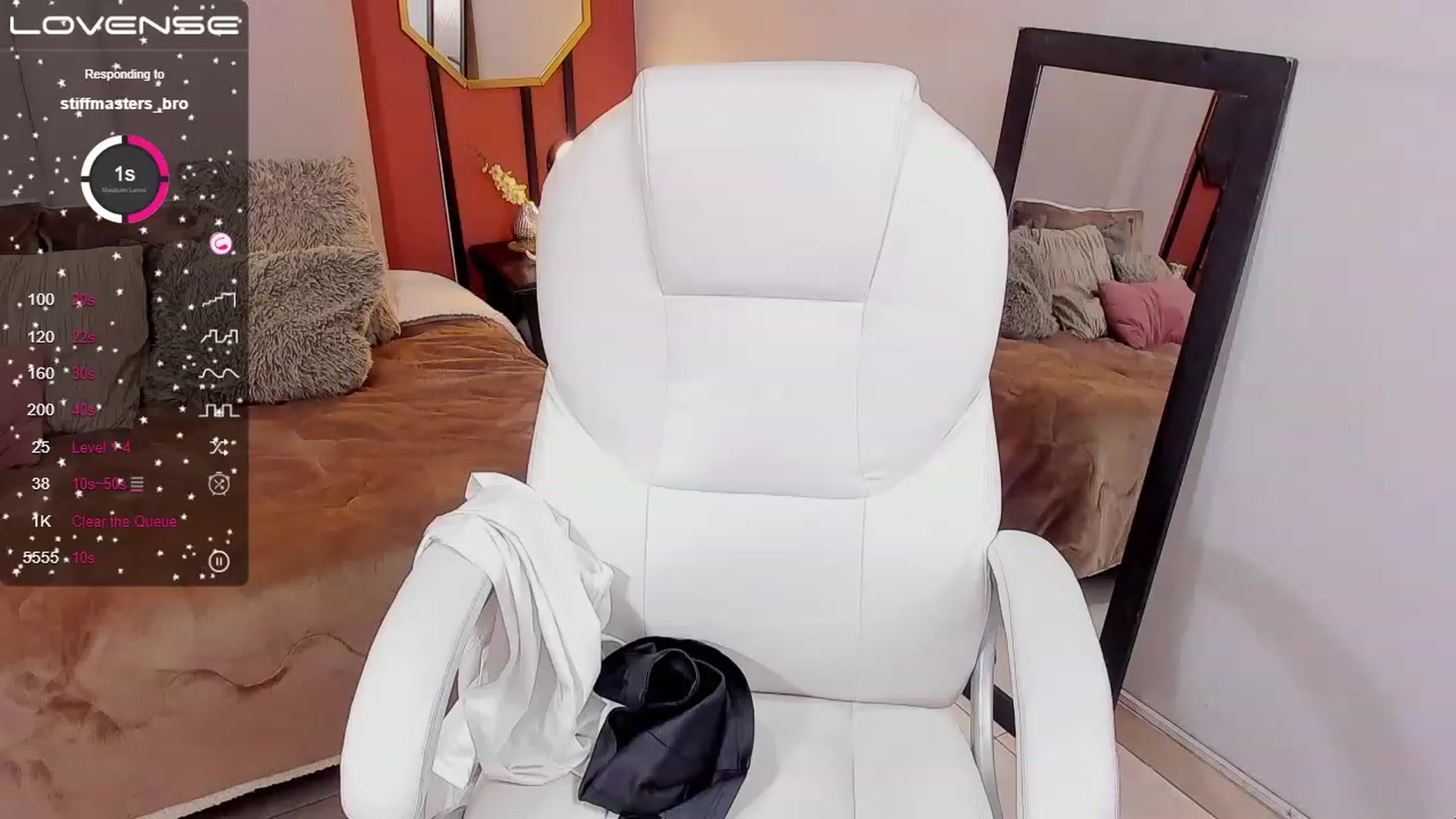 Gallery image thumbnail from Candace_white's myfreecams stream on, 08/20/2023, 19:26 image 12 of 20