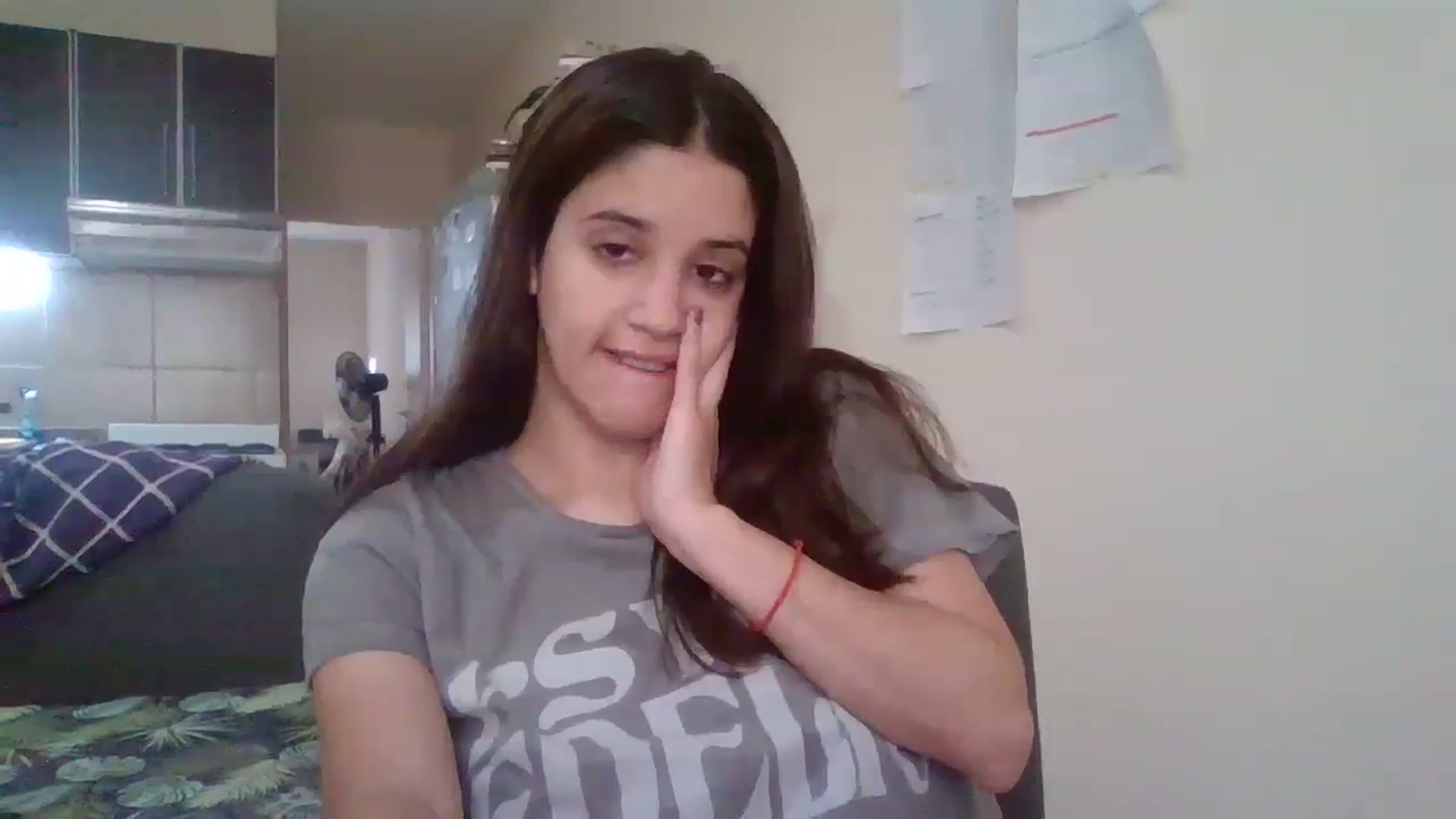 Gallery image thumbnail from Candelita's myfreecams stream on, 04/12/2026, 20:55 image 9 of 20