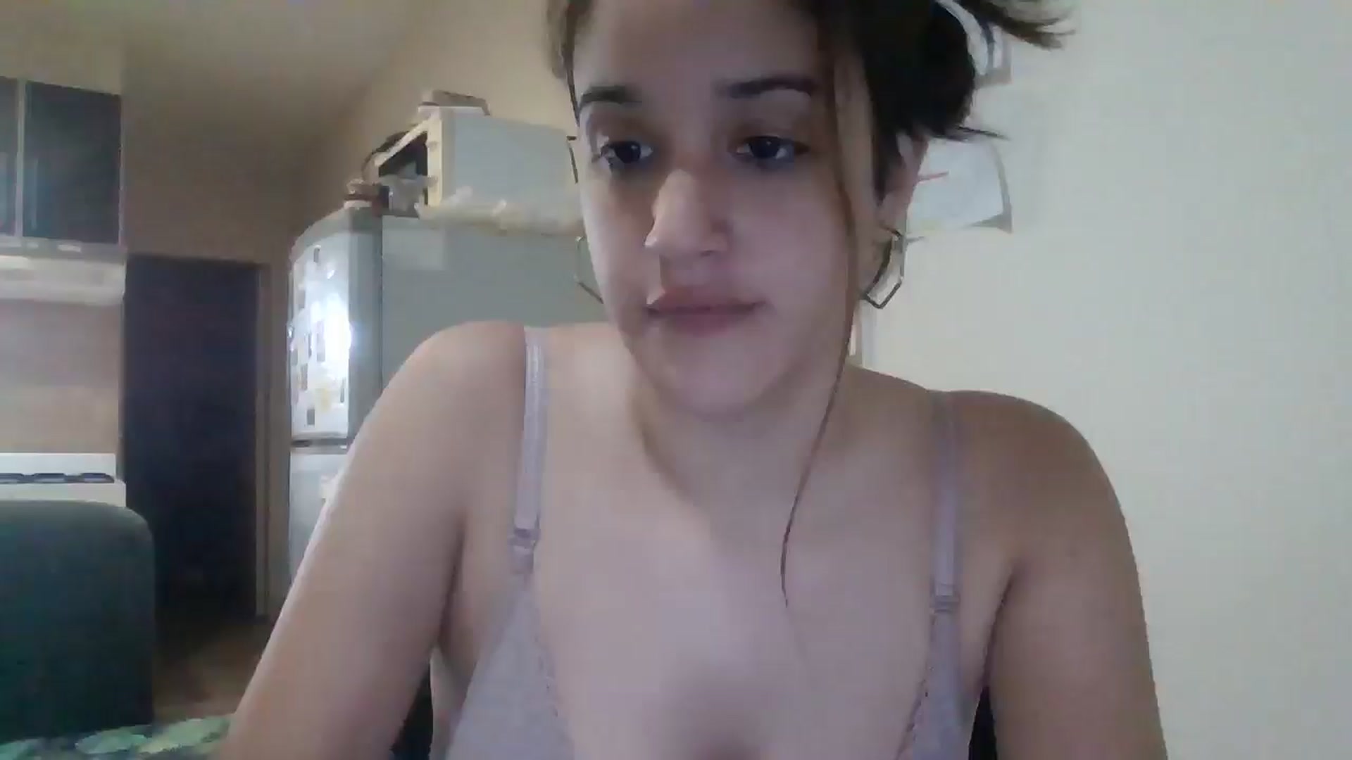 Gallery image thumbnail from Candelita's myfreecams stream on, 04/16/2026, 23:57 image 17 of 20
