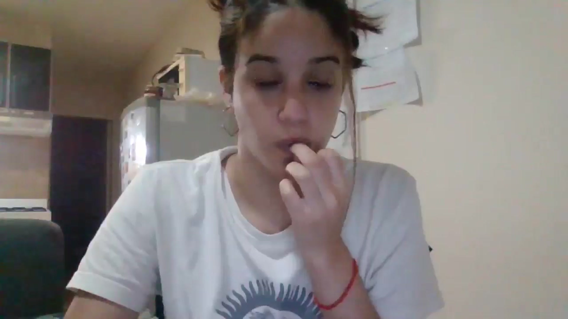 Gallery image thumbnail from Candelita's myfreecams stream on, 04/16/2026, 23:57 image 2 of 20
