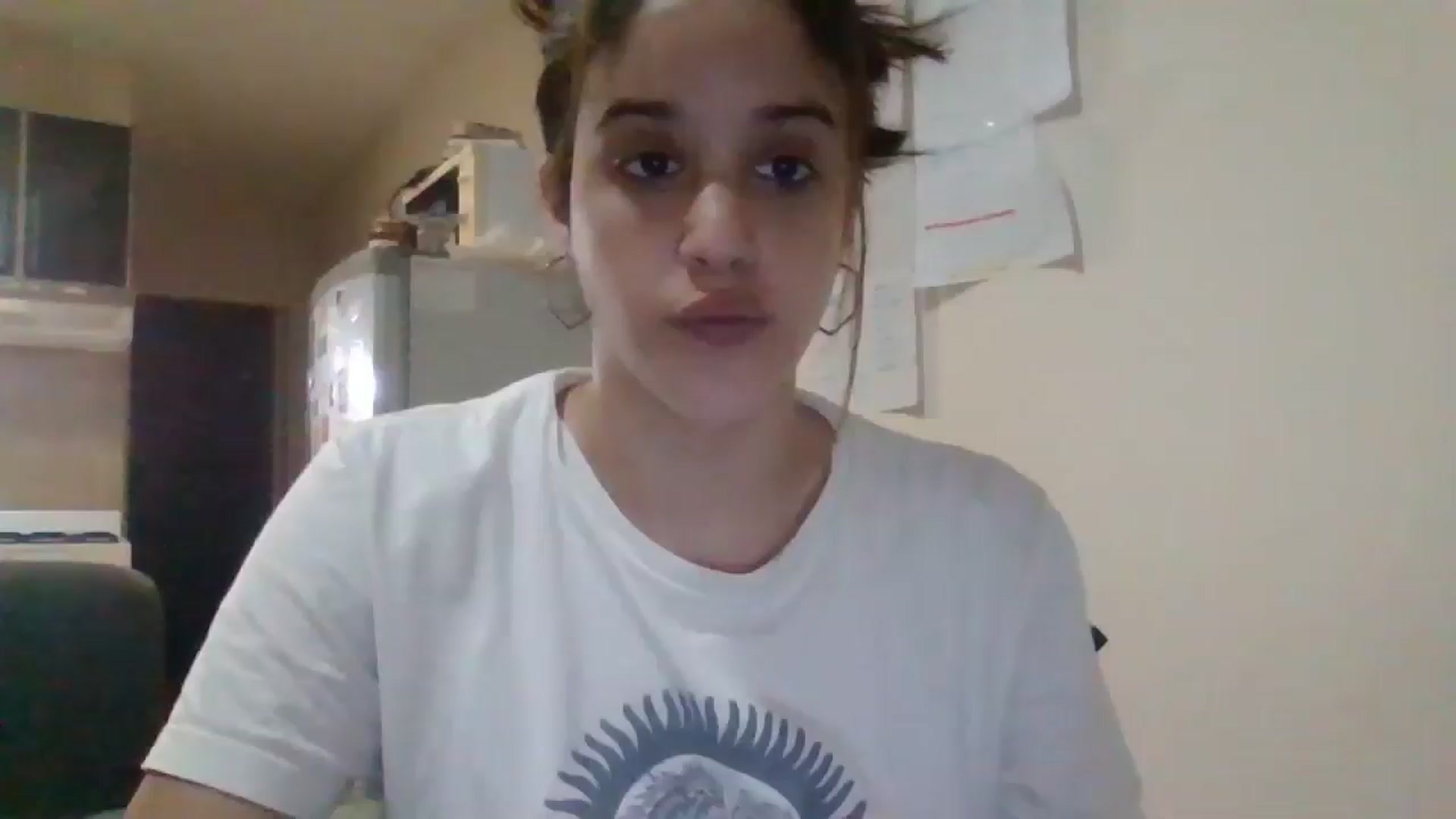Gallery image thumbnail from Candelita's myfreecams stream on, 04/16/2026, 23:57 image 1 of 20