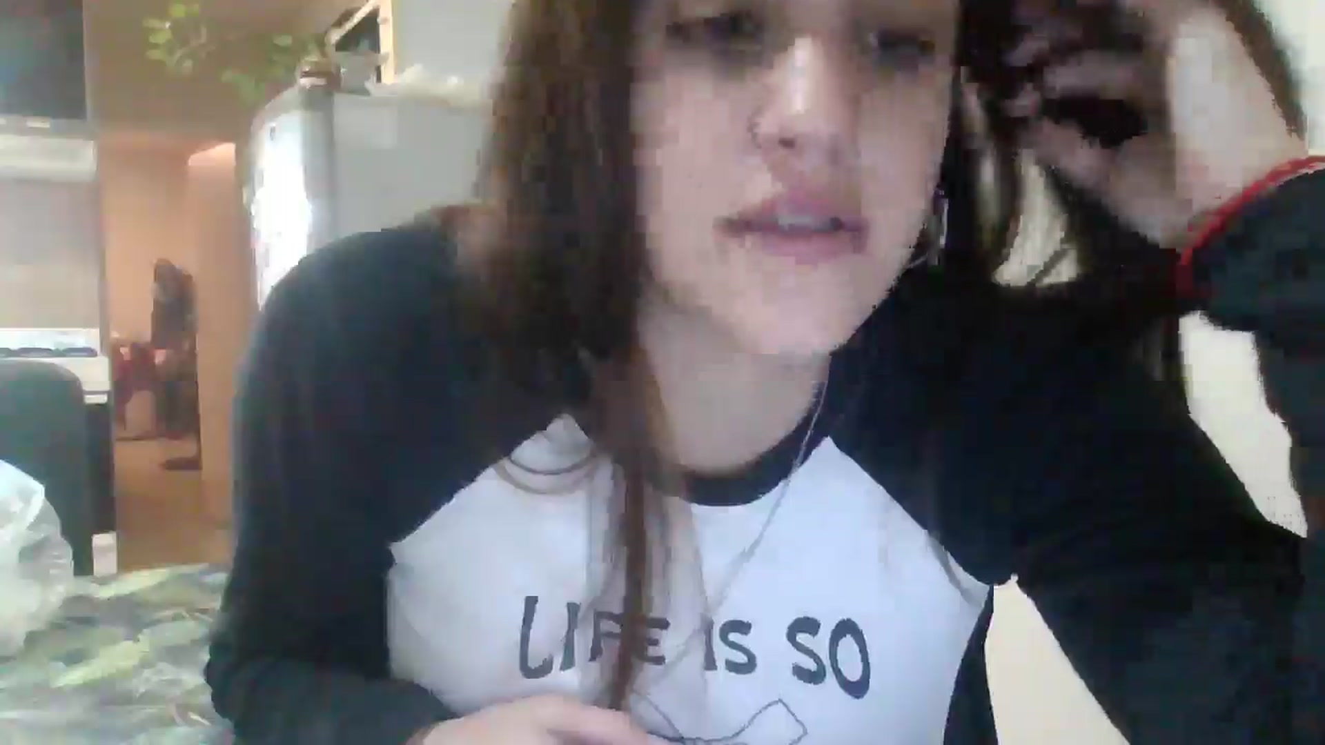 Gallery image thumbnail from Candelita's myfreecams stream on, 04/23/2026, 24:11 image 9 of 20