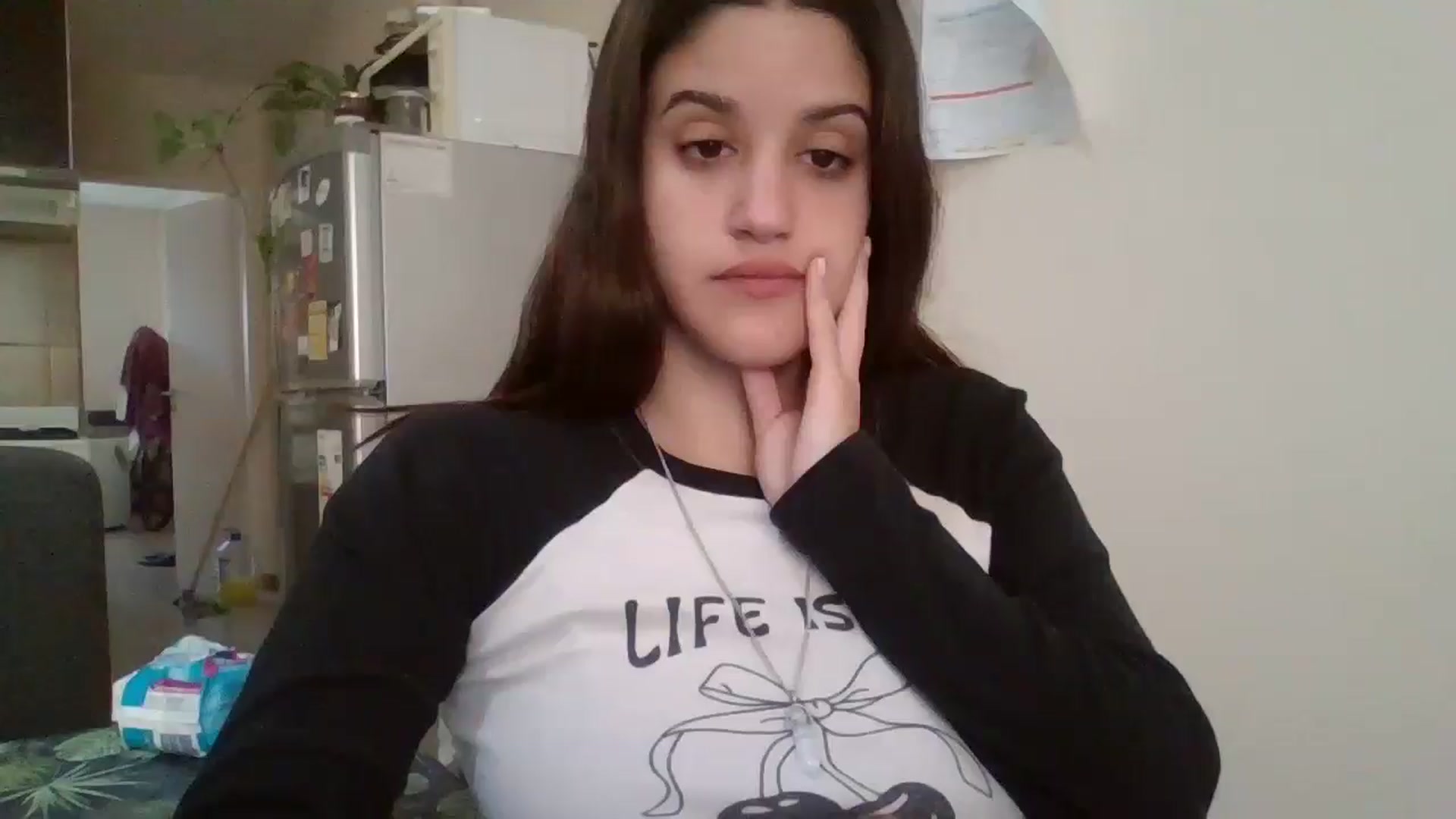 Gallery image thumbnail from Candelita's myfreecams stream on, 04/27/2026, 21:05 image 8 of 20