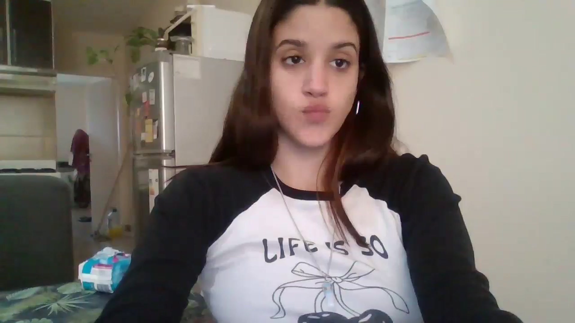 Gallery image thumbnail from Candelita's myfreecams stream on, 04/27/2026, 21:05 image 11 of 20