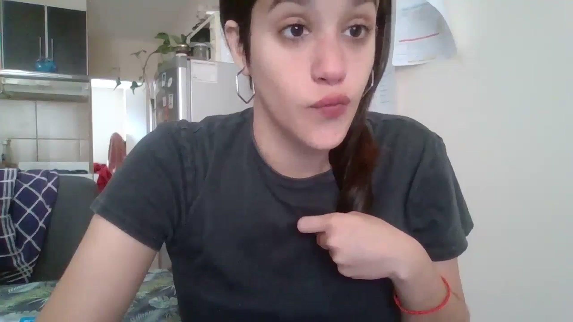 Gallery image thumbnail from Candelita's myfreecams stream on, 05/03/2026, 15:13 image 12 of 20
