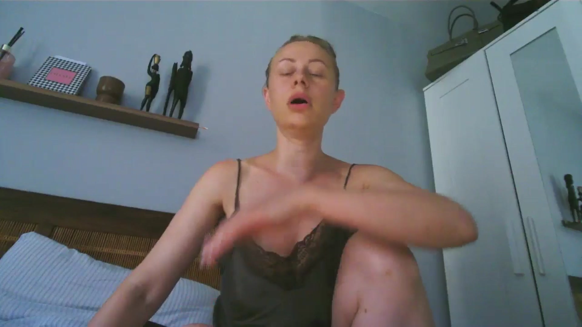 Gallery image thumbnail from Candibaby1's myfreecams stream on, 06/25/2026, 16:10 image 2 of 20