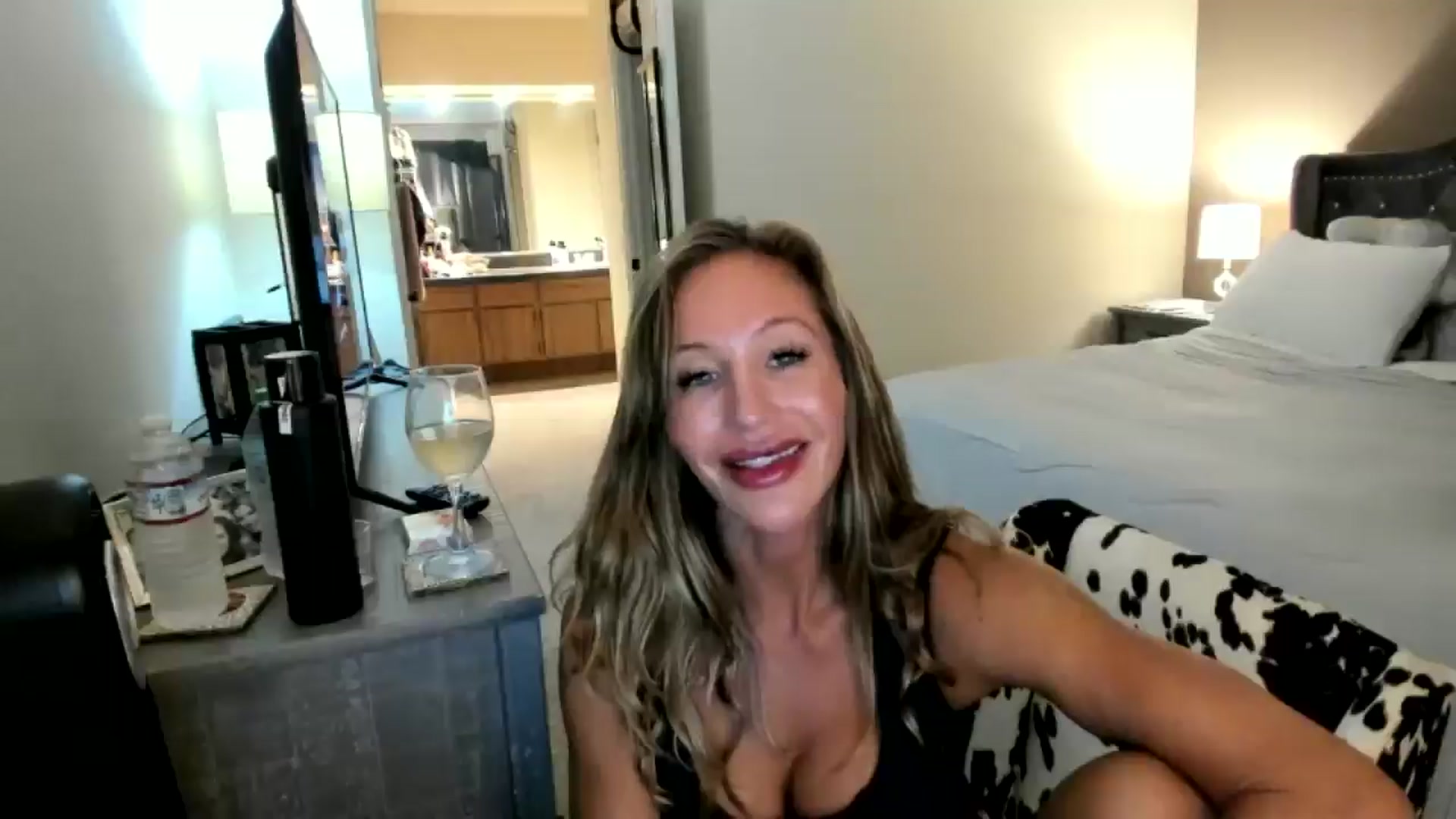 Gallery image thumbnail from Candice_Cayne's myfreecams stream on, 05/07/2026, 06:38 image 20 of 20
